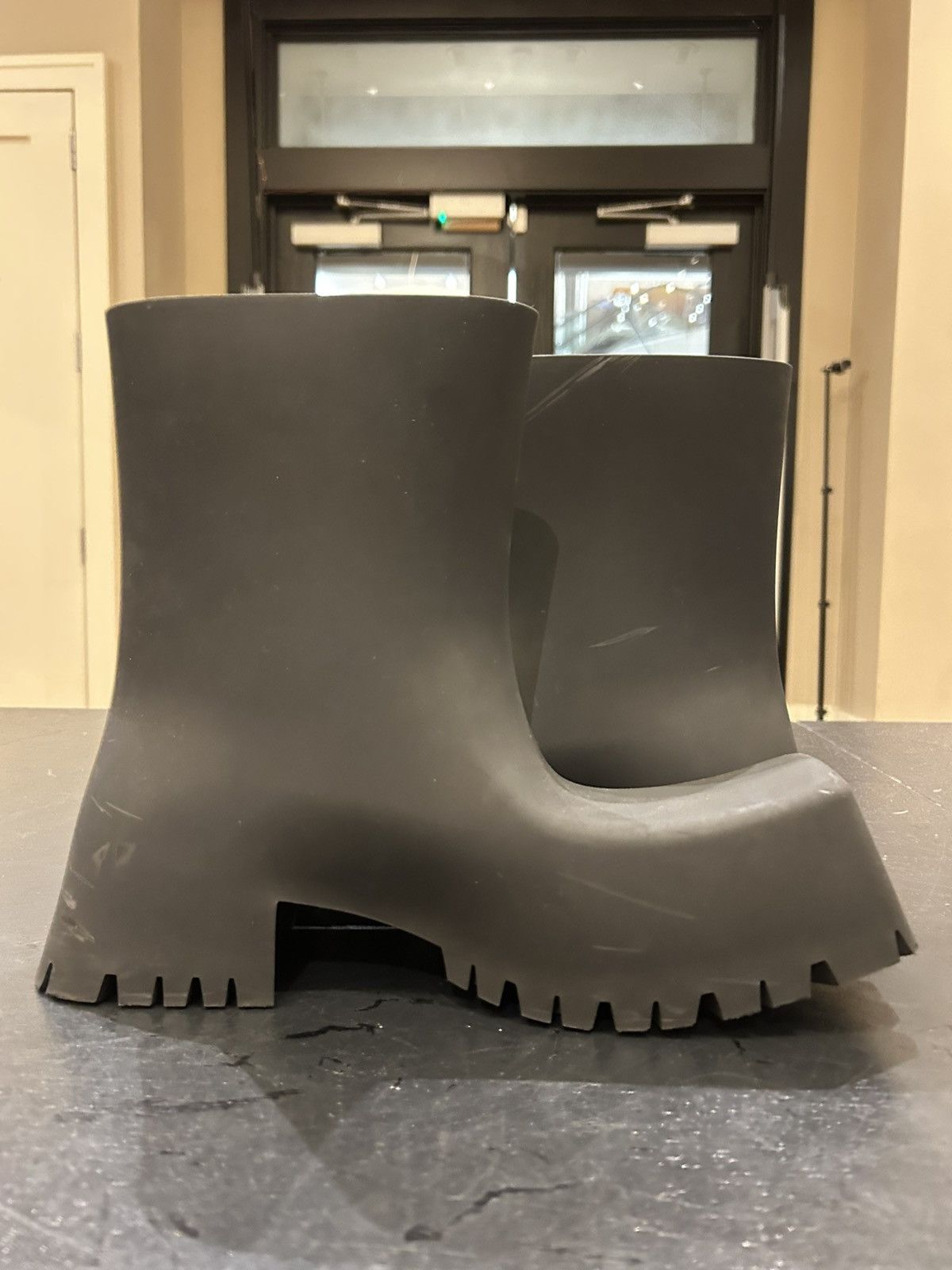 Balenciaga Balenciaga Trooper Rubber Boots Size US 9 / EU 42 - 4 Thumbnail