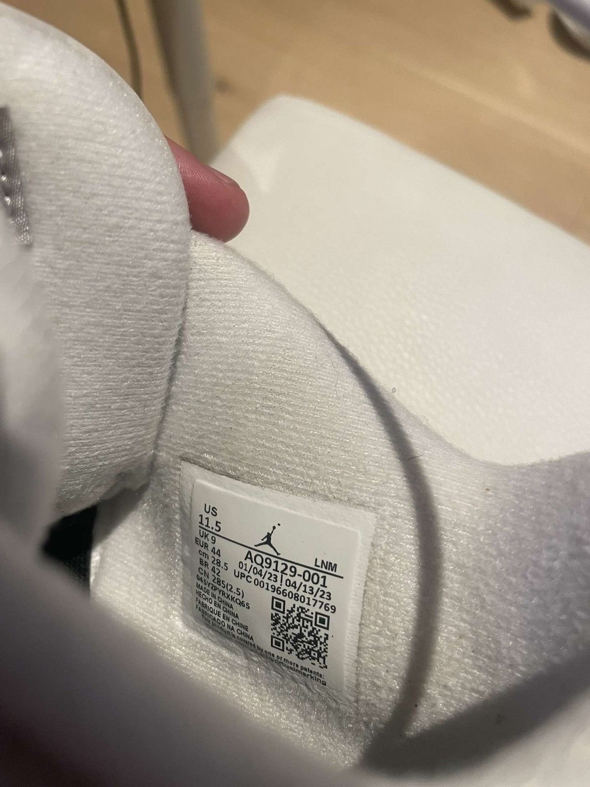 Jordan Brand × Nike Frozen moments Jordan 4 Size US 10 / EU 43 - 9 Thumbnail