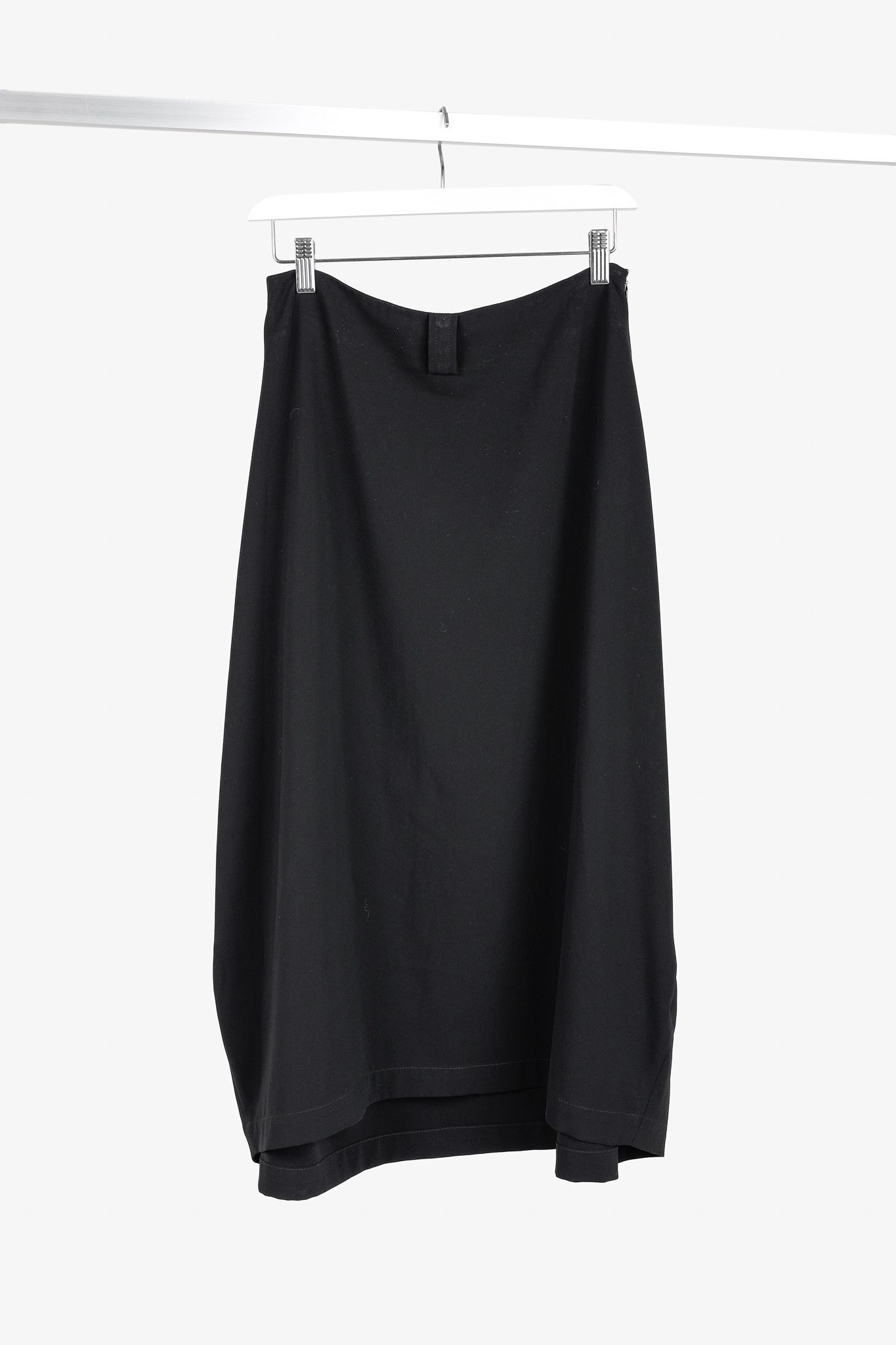 Sarah Pacini Sarah Pacini Black Pleated-Waist Midi Lantern Skirt Size 28" / US 6 / IT 42 - 2 Thumbnail