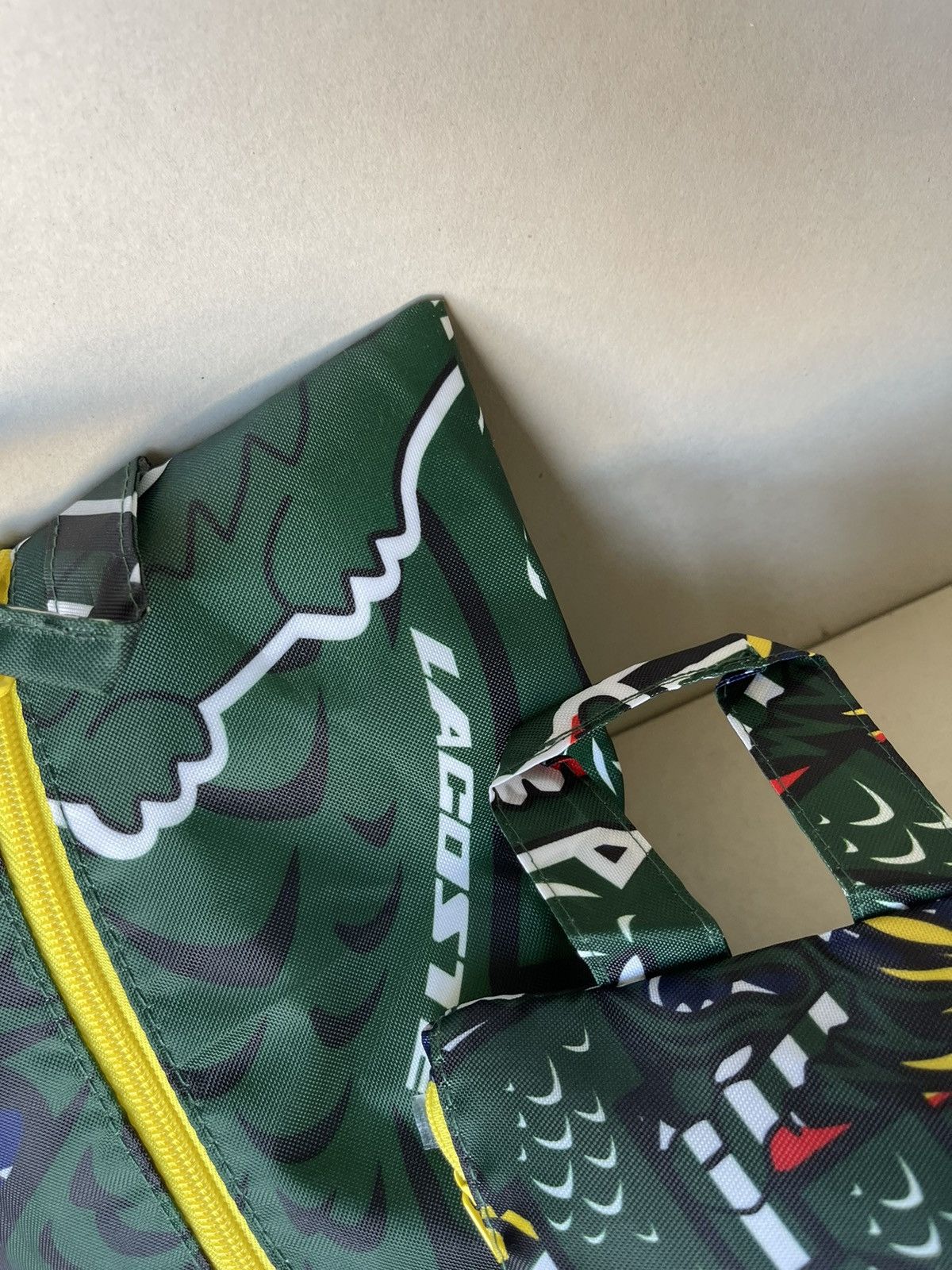 Lacoste × Larose Paris (new+box) Lacoste RARE! Travel kit (toiletries) unisex pouch Size ONE SIZE - 8 Thumbnail
