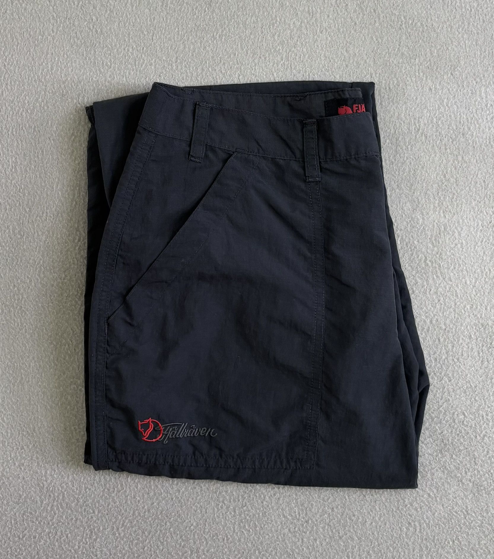 Fjallraven × Vintage FjallRaven 3/4 pants vintage size 40 Size US 30 / EU 46 - 19 Thumbnail