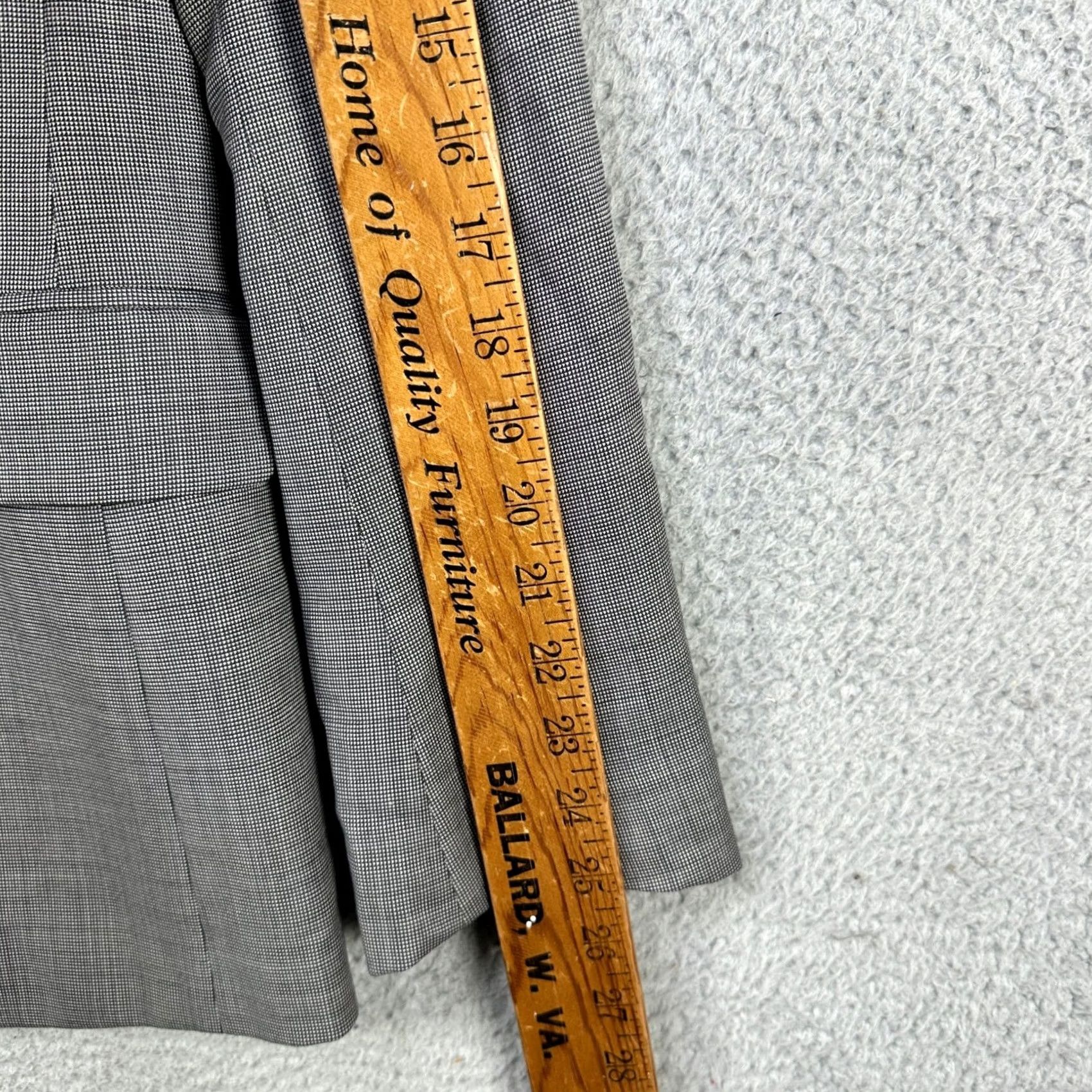 Banana Republic Banana Republic Wool Blend Blazer Sport Coat Mens 40R Light Gray Tailored Fit Size 40R - 6 Thumbnail