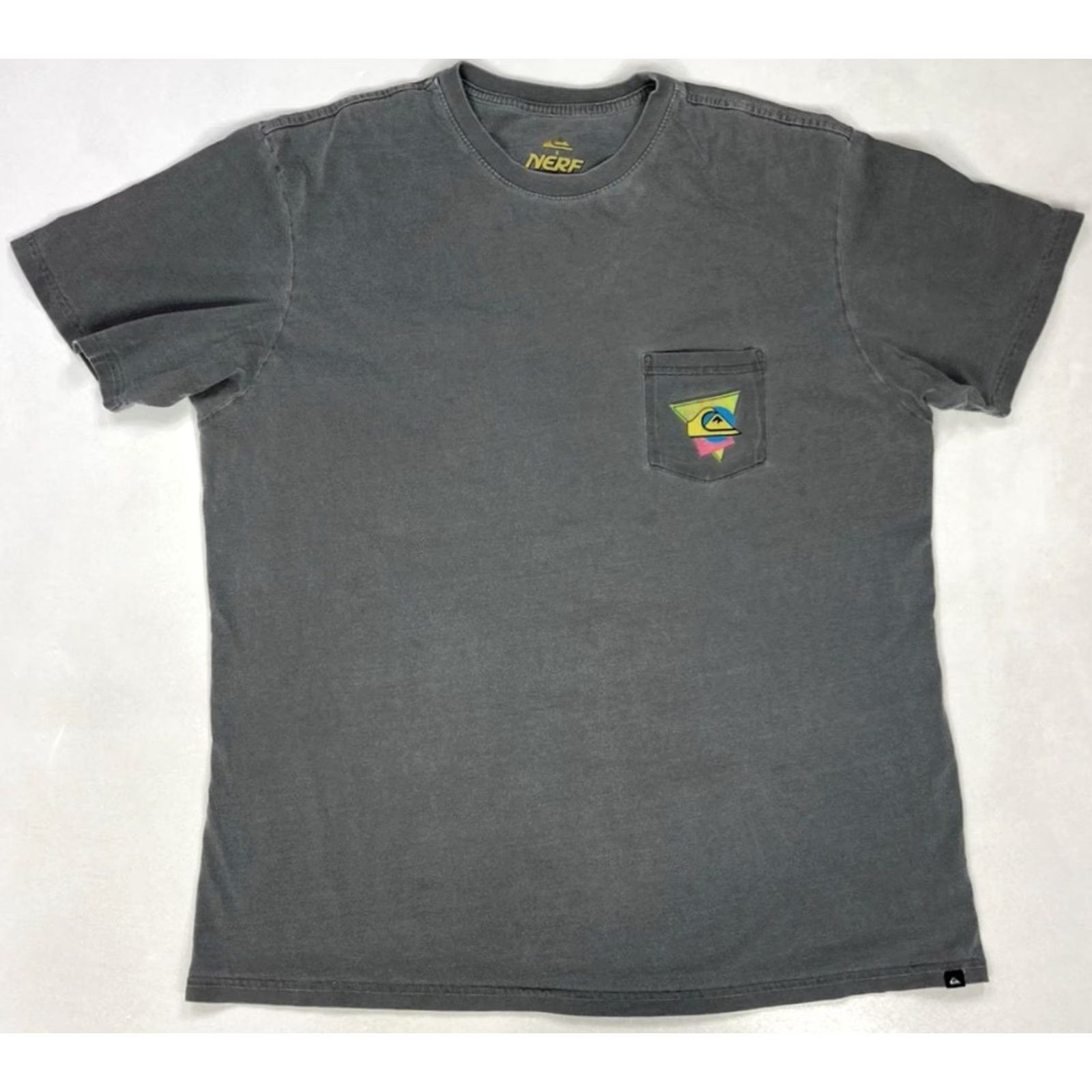 Quiksilver VINTAGE Quiksilver Nerf Graphic Pocket T-shirt Men XL Gray Short Sleeve Size US XL / EU 56 / 4 - 2 Thumbnail