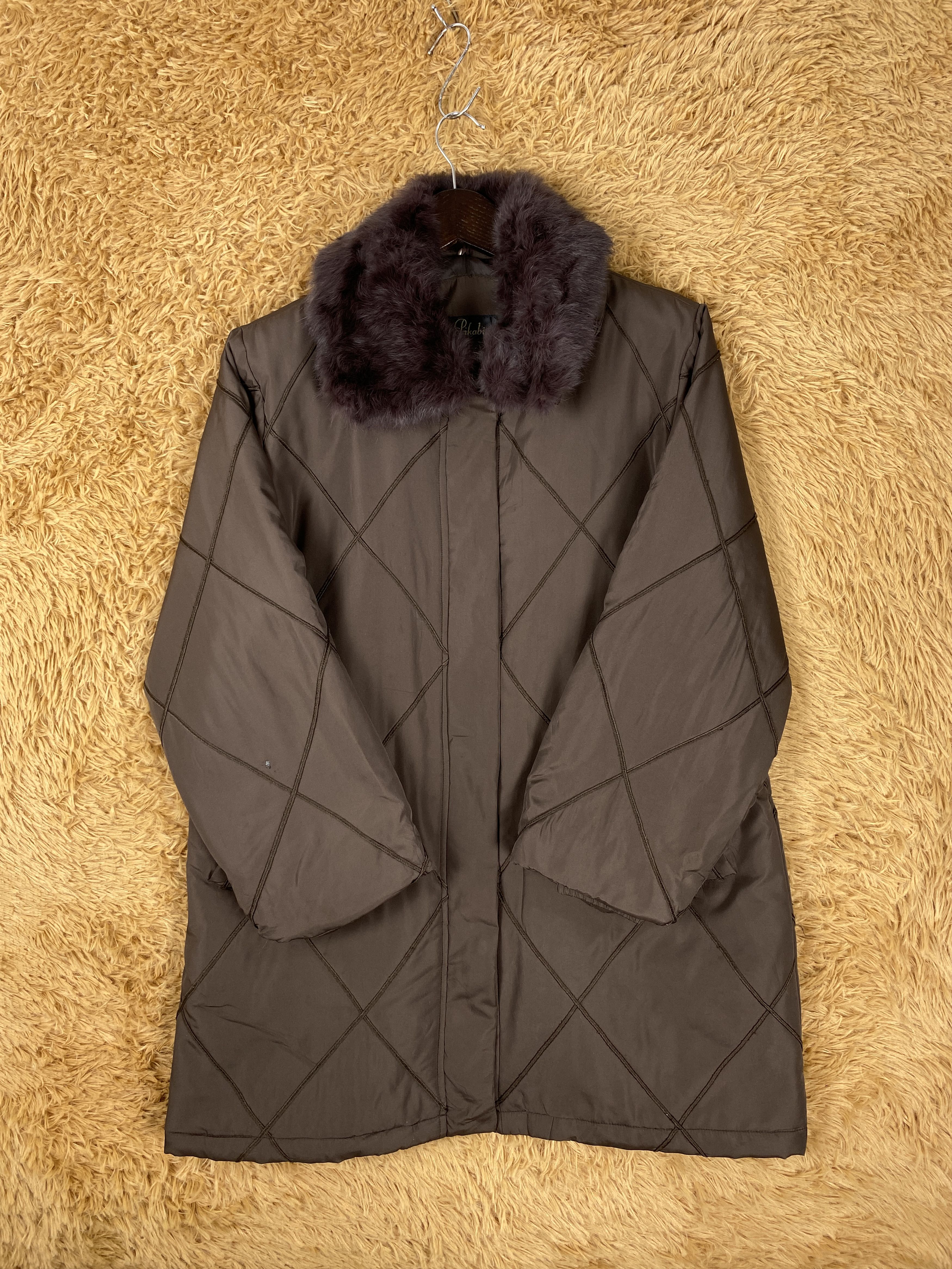 Japanese Brand Vintage Pikabia Fur Collar Quilted Long Jacket J2126 Size S / US 4 / IT 40 - 4 Thumbnail