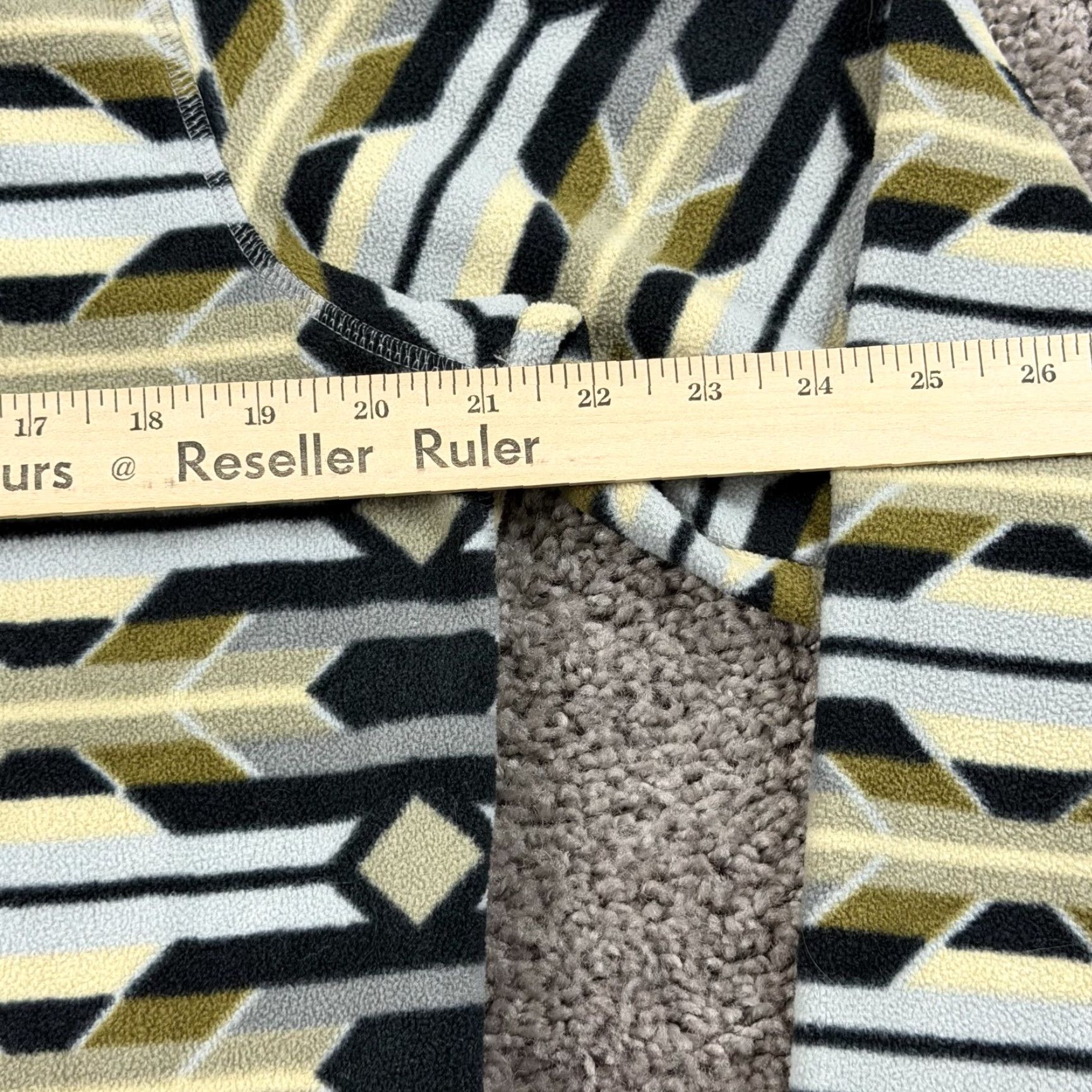 Eddie Bauer VINTAGE Eddie Bauer Sweater Mens M Green Geometric Fleece Pullover Aztec Quarter Snap Mock Neck Pockets Pullover Casual Outdoor 90s Mens Size US M / EU 48-50 / 2 - 7 Thumbnail
