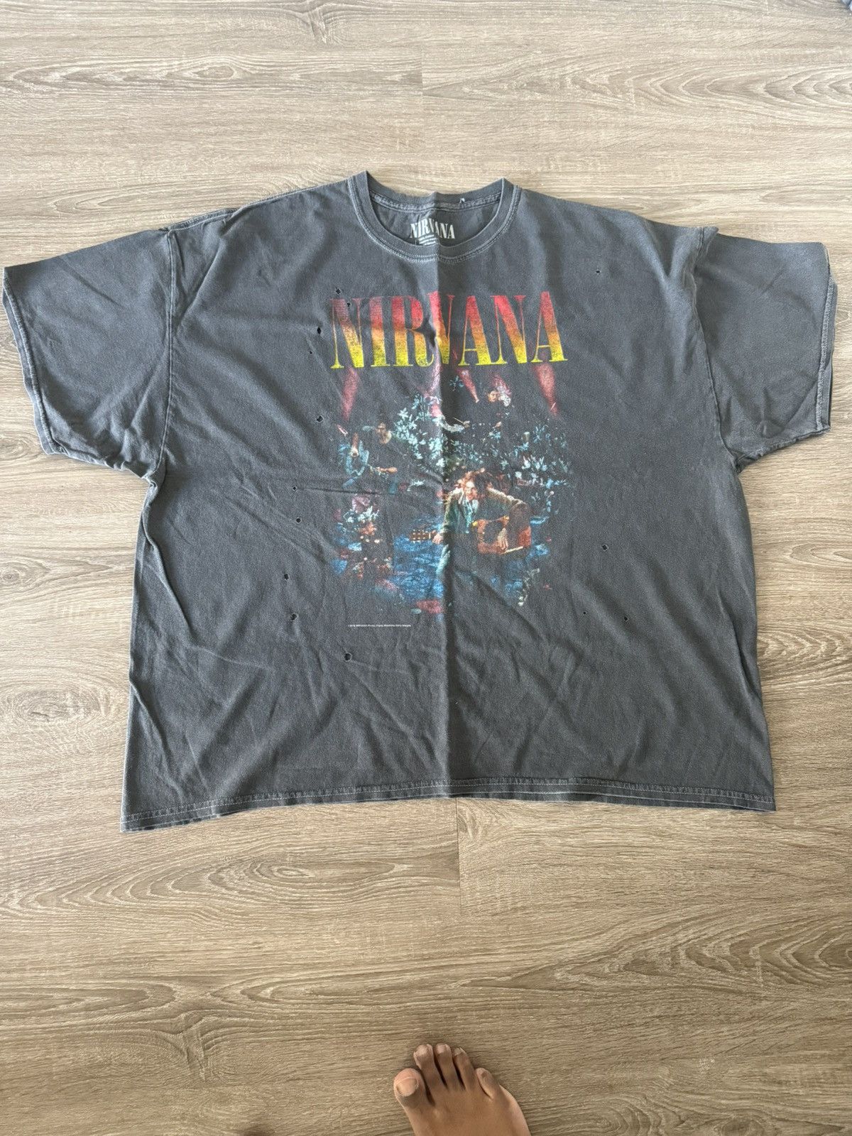 Urban Outfitters oversize Nirvana rock band vintage T-shirt Size US XL / EU 56 / 4 - 1 Thumbnail