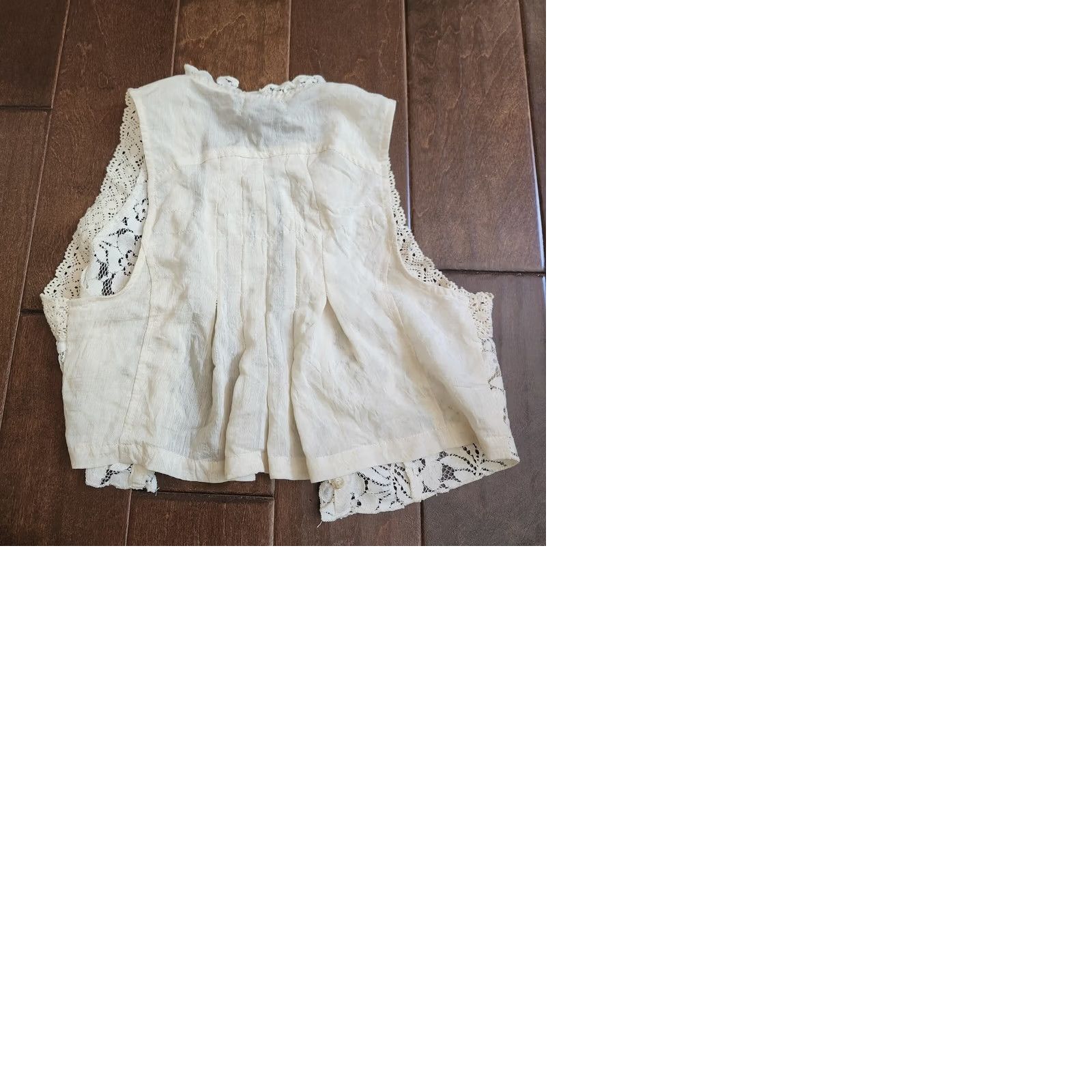 Vintage Wet Seal Blouse Cropped Button Lace Floral Sleeveless S White 100% Cotton Juniors Regular Womens Girls (Teens) Size S / US 4 / IT 40 - 9 Thumbnail