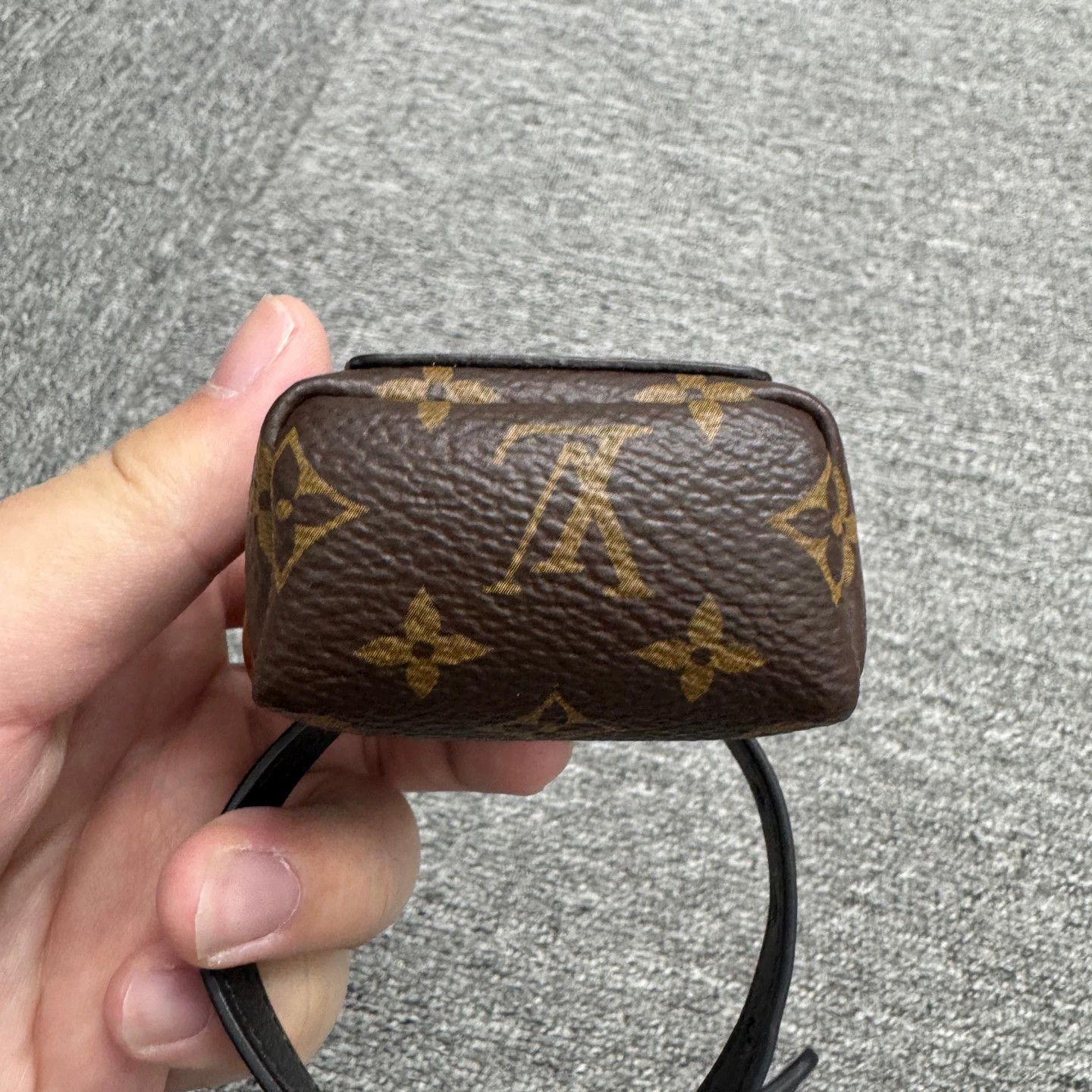 Louis Vuitton LV Ultra Mini Wristlet 5x3x8cm 99 New Size ONE SIZE - 3 Thumbnail