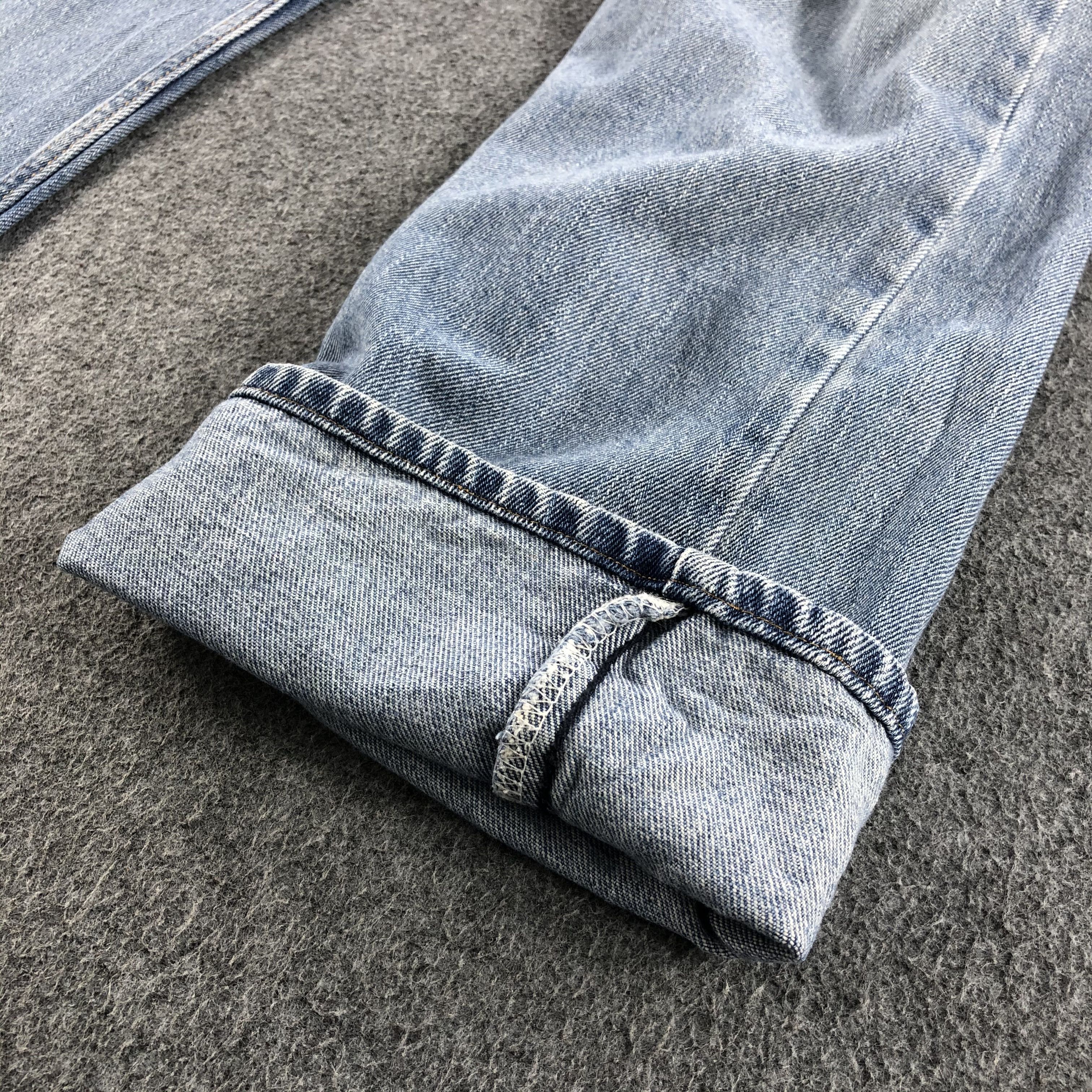 Levi's Vintage 90s Light Wash Levis 505 Jeans-J1229 Size US 33 - 6 Thumbnail