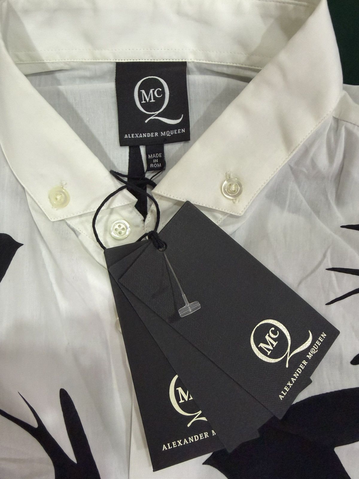 Alexander McQueen BNWT Alexander McQueen Swallow Print Shirt Size US M / EU 48-50 / 2 - 4 Thumbnail
