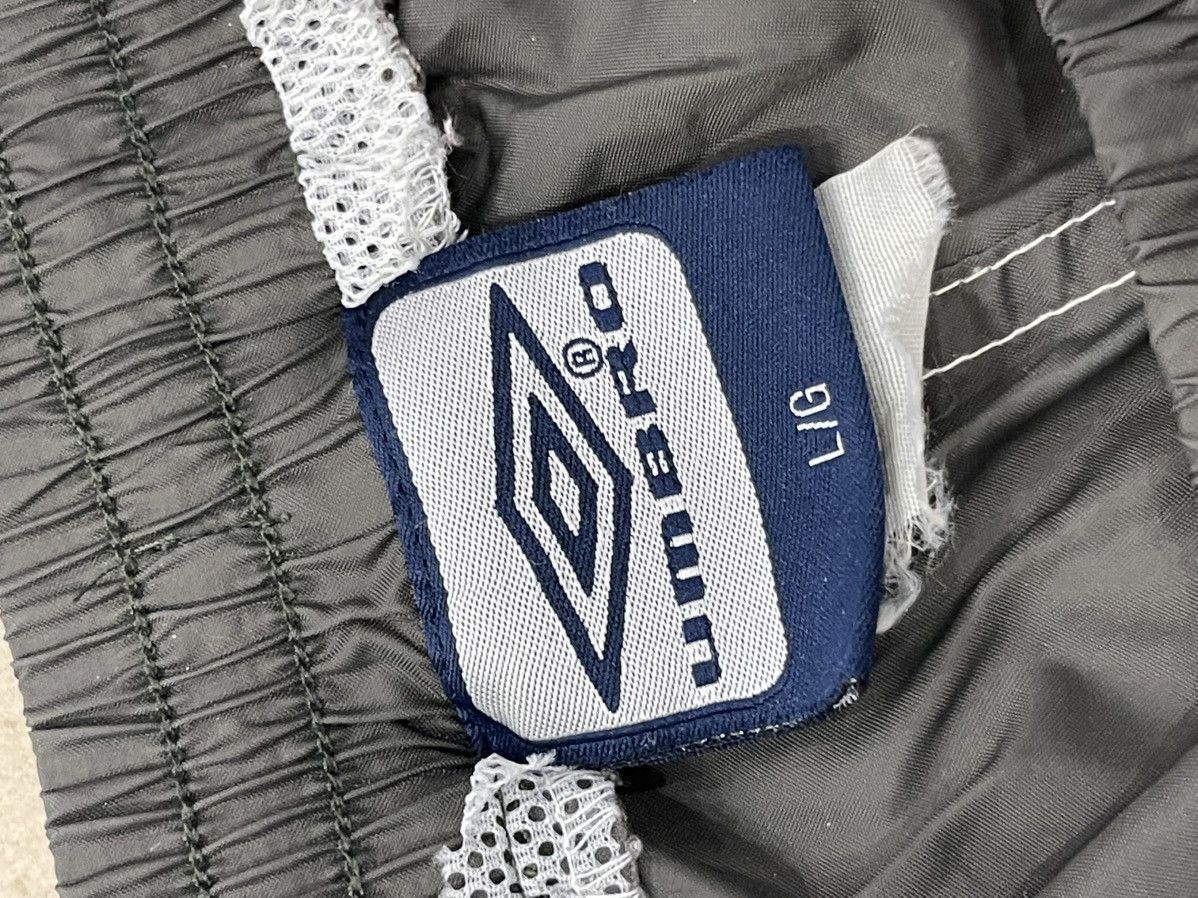 Umbro × Vintage Umbro Vintage Y2K Nylon Swim Shorts Rare Size US 32 / EU 48 - 3 Thumbnail