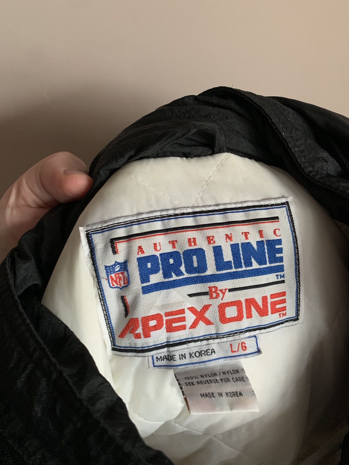 Vintage Atlanta Falcons Vintage Bomber Jacket Pro Line Apex NFL Sz L Size US L / EU 52-54 / 3 - 20 Thumbnail