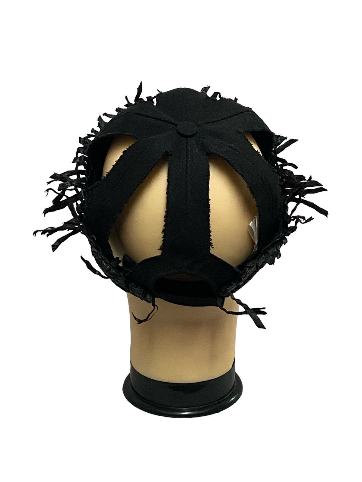 Maison Margiela Rare‼️Maison Margiela Decorated Raphia Hat Black in Black Size ONE SIZE - 3 Thumbnail