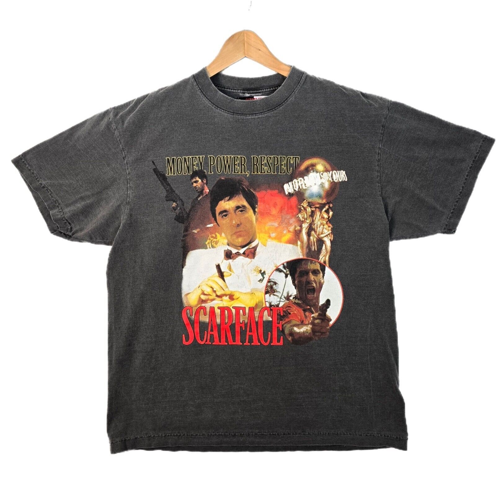 Rap Tees Scarface Shoe Palace The World Is Yours Shirt Large Movie Size US L / EU 52-54 / 3 - 1 Thumbnail
