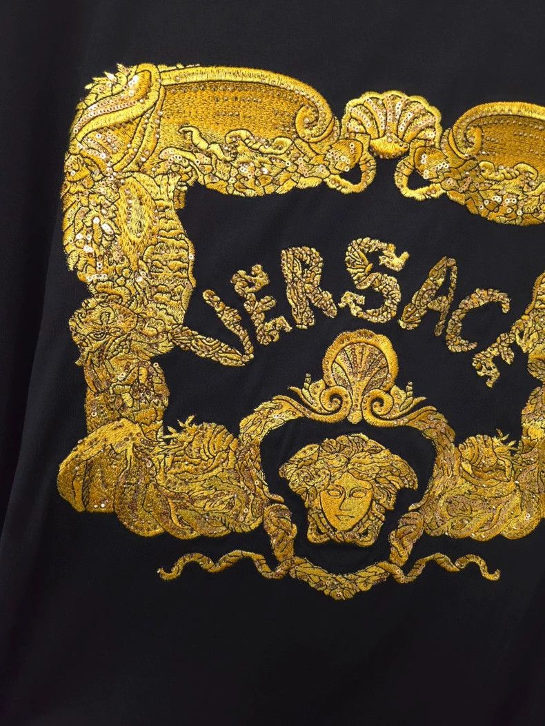 Versace Versace New short sleeves embroidered with gold thread Size US XXL / EU 58 / 5 - 5 Thumbnail