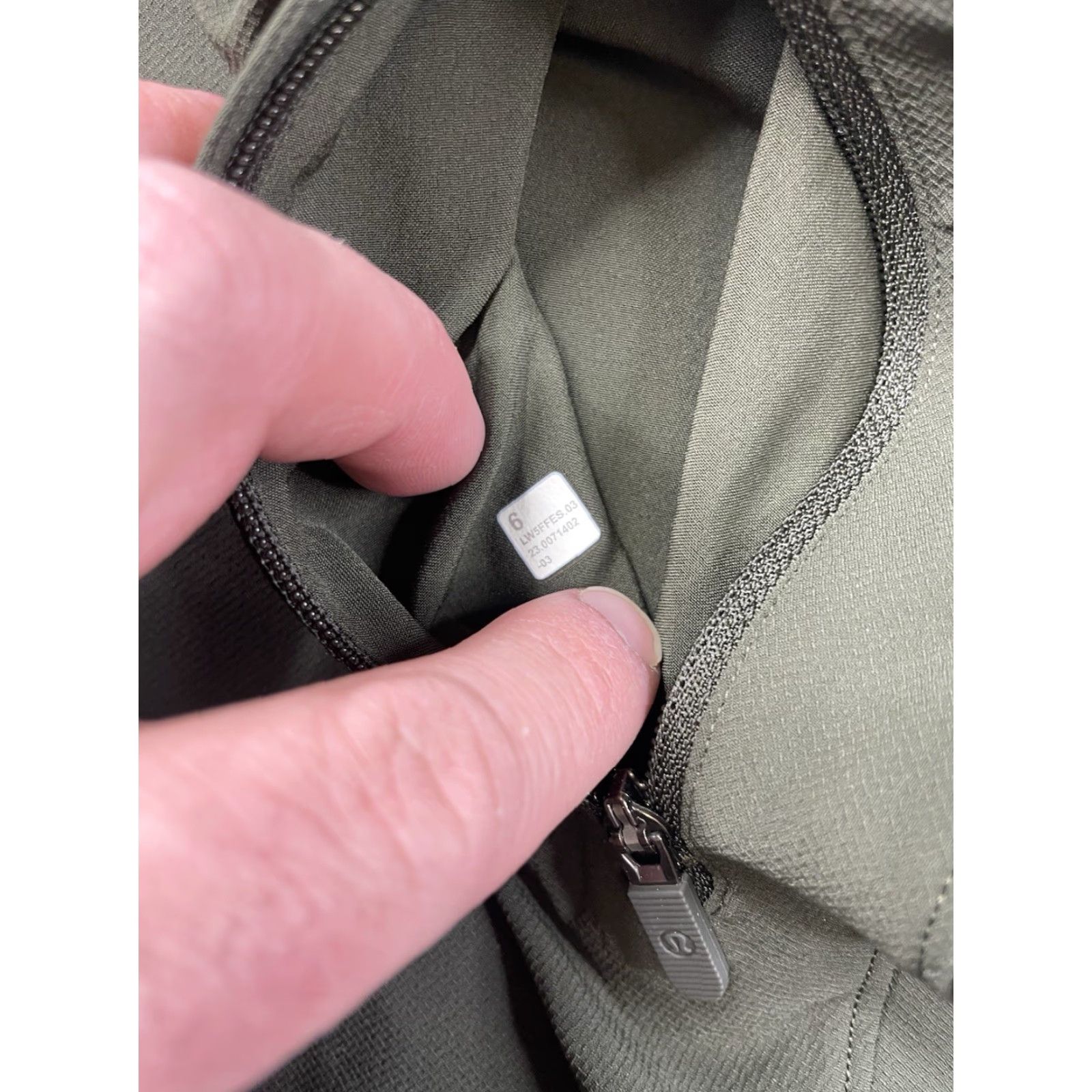 Lululemon Lululemon Women's Jogger Pants Green 6 Tapered Leg Drawstring Waist Pockets Activewear Athleisure Regular Size Type: Pants Size 28" / US 6 / IT 42 - 5 Thumbnail