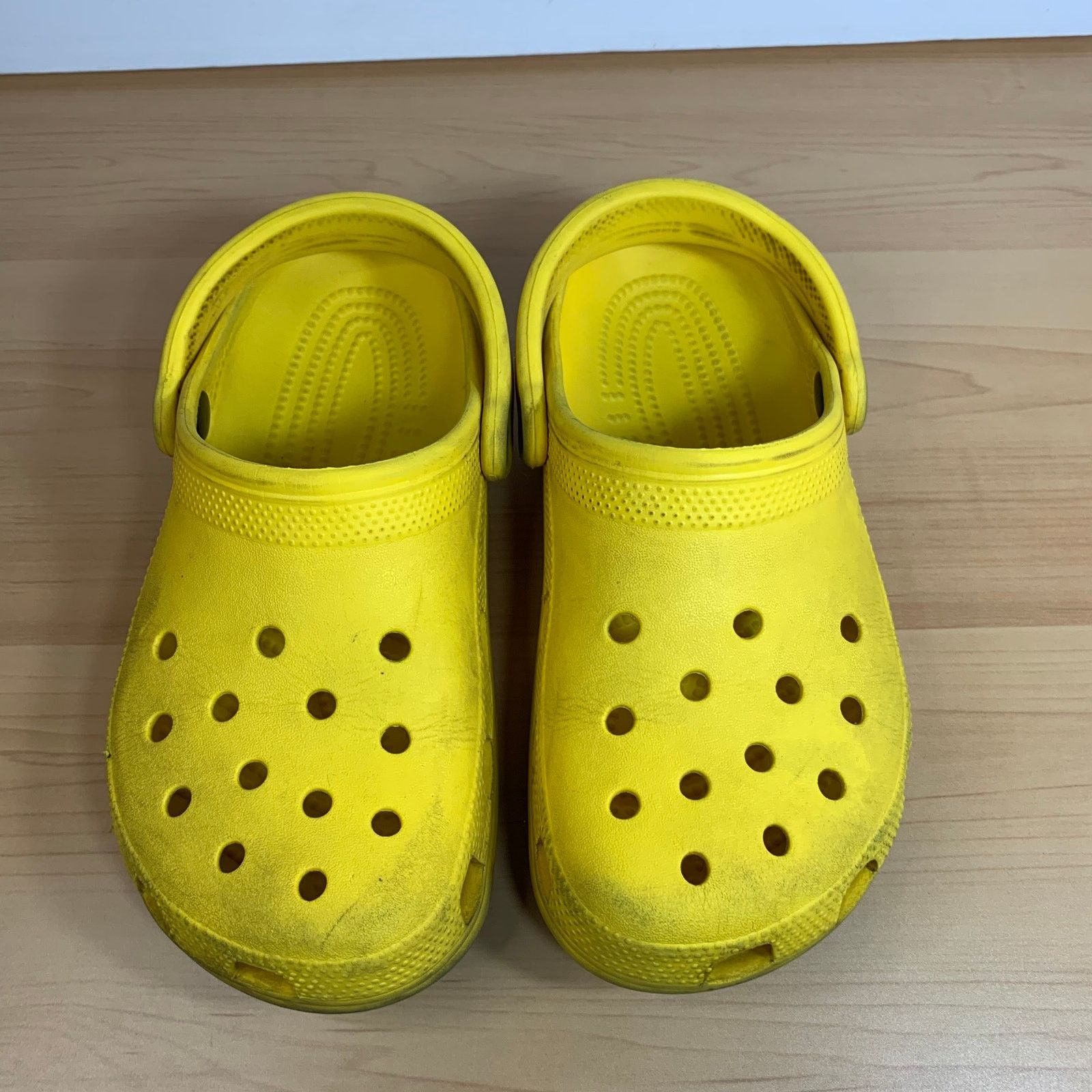 Crocs CROCS Women's Yellow Sandal size 7 Size US 7 / IT 37 - 2 Thumbnail