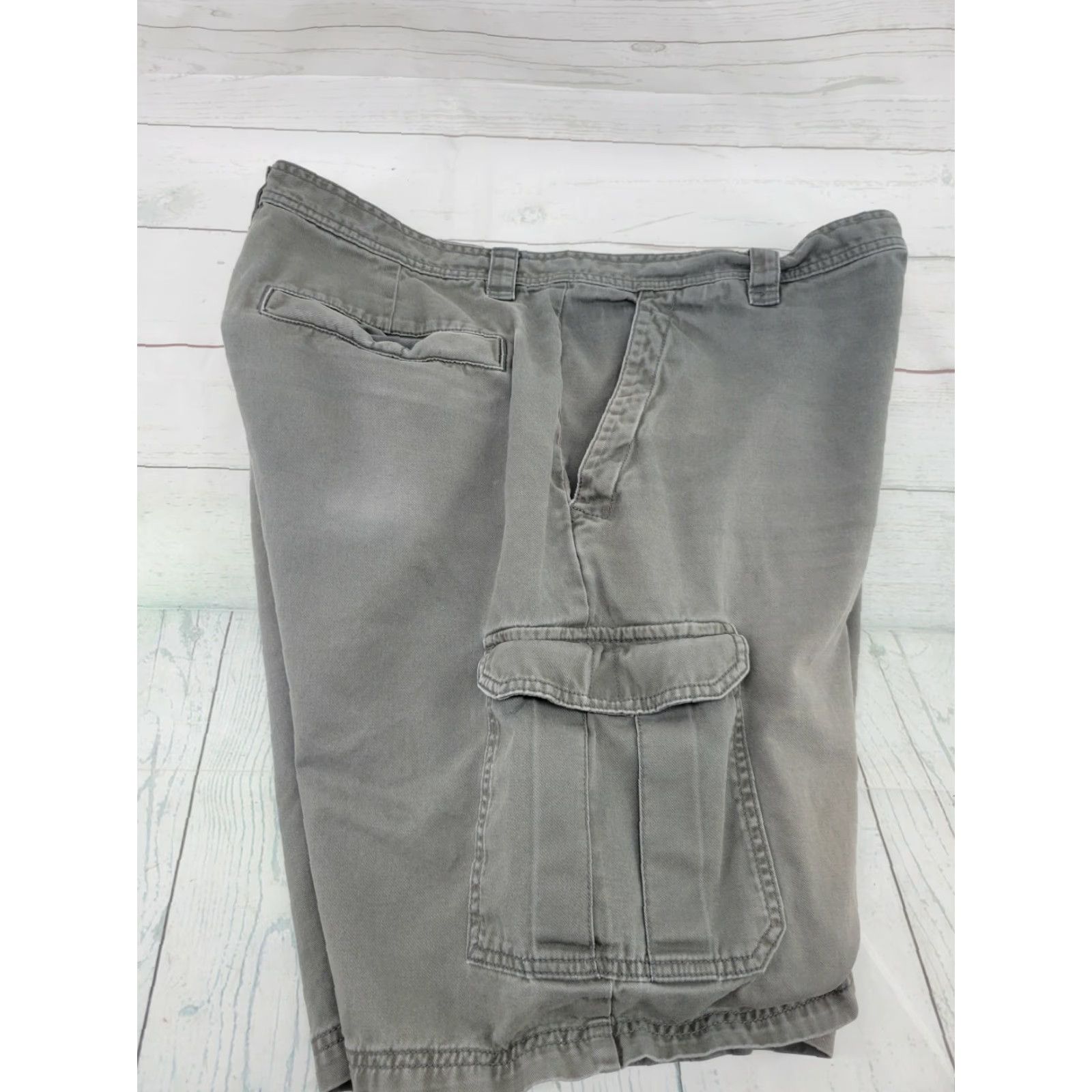 Vintage Columbia Mens Cargo Shorts Gray 38W/10In 100% Cotton Pockets Casual Pain Distressed Faded Distressed Style Cargo Mens Shorts Size US 38 / EU 54 - 6 Thumbnail