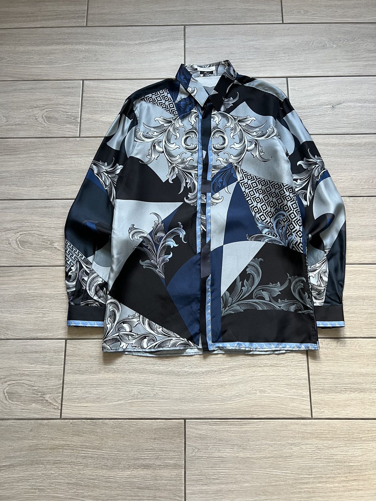 Versace Vintage 90s Versace Shirt Button Up Size US L / EU 52-54 / 3 - 3 Thumbnail