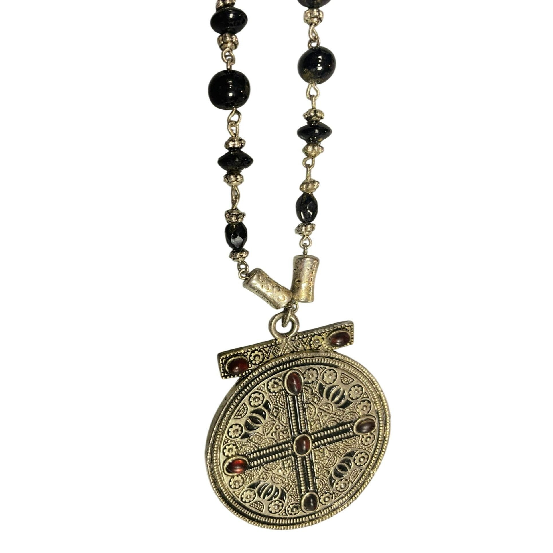 Other Vintage Pilgrim Silver Tone Necklace With Ornate Round Medal Size ONE SIZE - 5 Thumbnail