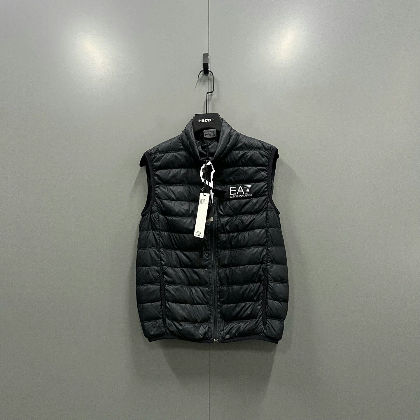 Armani Armani Black Down Vest Size US S / EU 44-46 / 1 - 1 Thumbnail