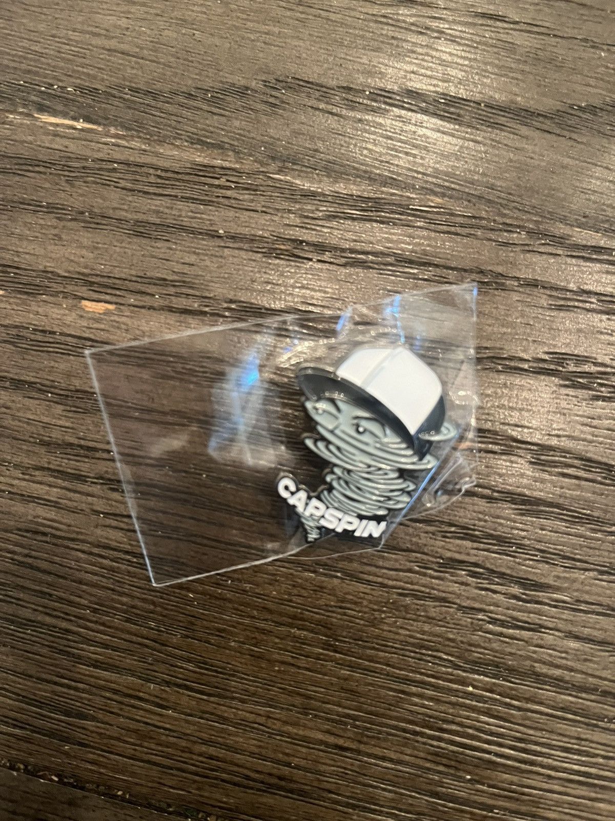 New Era Capsin Hat Pin Size ONE SIZE - 1 Preview