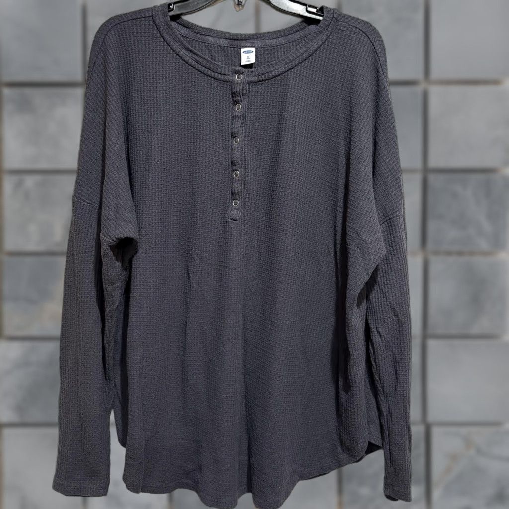 Old Navy Old Navy Shirt XLT Gray Henley Long Sleeve Waffle Thermal Stretch Button Women T-Shirt Tunic Size XL / US 12-14 / IT 48-50 - 1 Thumbnail
