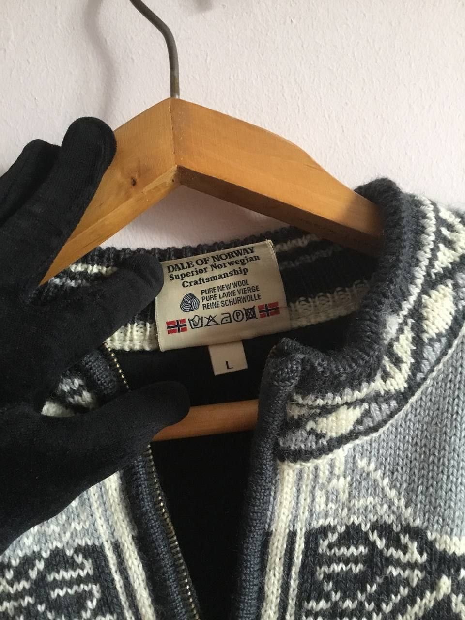 Dale Of Norway × Vintage Mens sweater Dale of Norway Size L Size US L / EU 52-54 / 3 - 5 Thumbnail