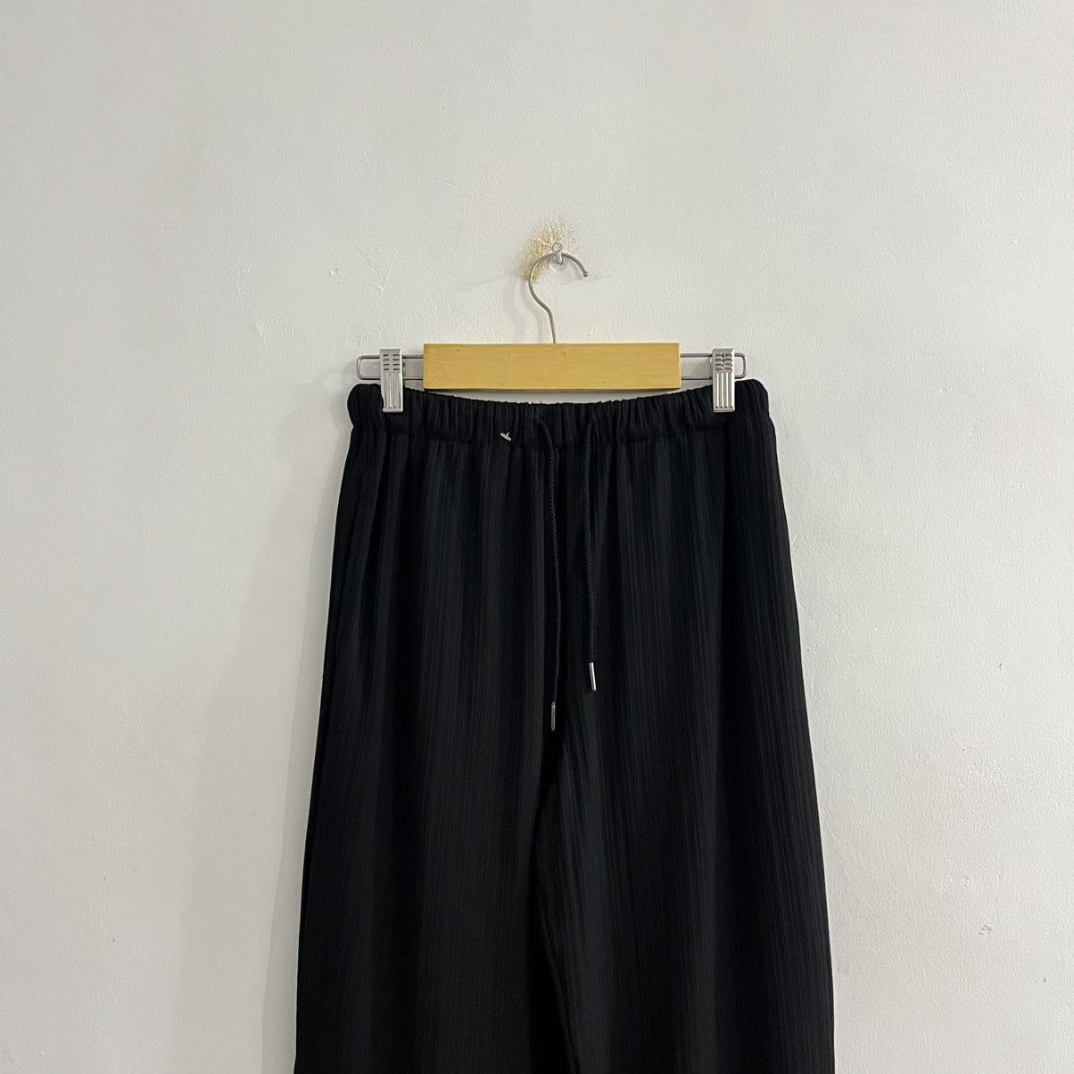 Japanese Brand Gu Pleated Black Pant Size US 30 / EU 46 - 2 Thumbnail