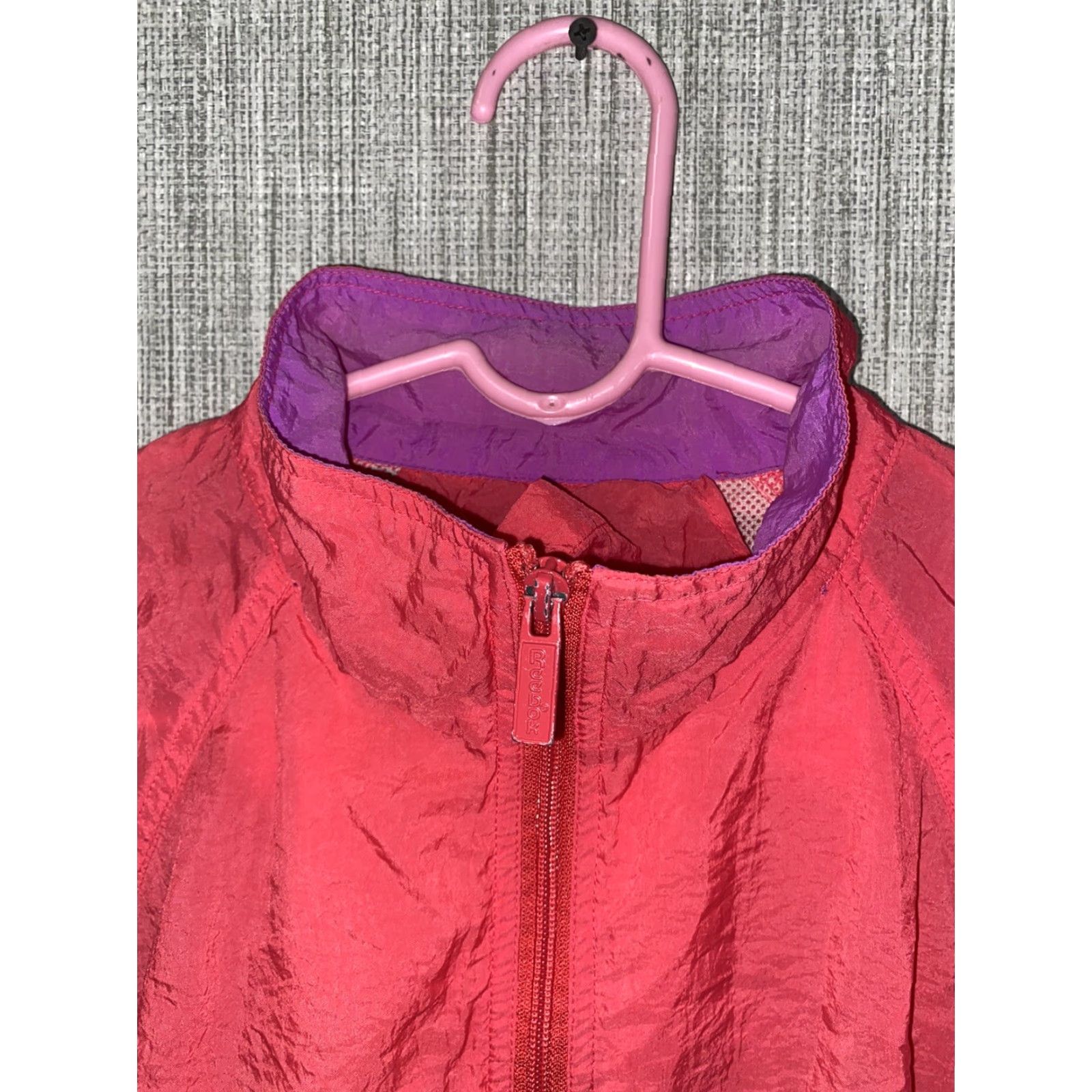 Reebok VINTAGE Reebok Pink Womens Windbreaker Size M User: VINTAGE Reebok Pink Womens Windbreaker Size M Size M / US 6-8 / IT 42-44 - 3 Thumbnail