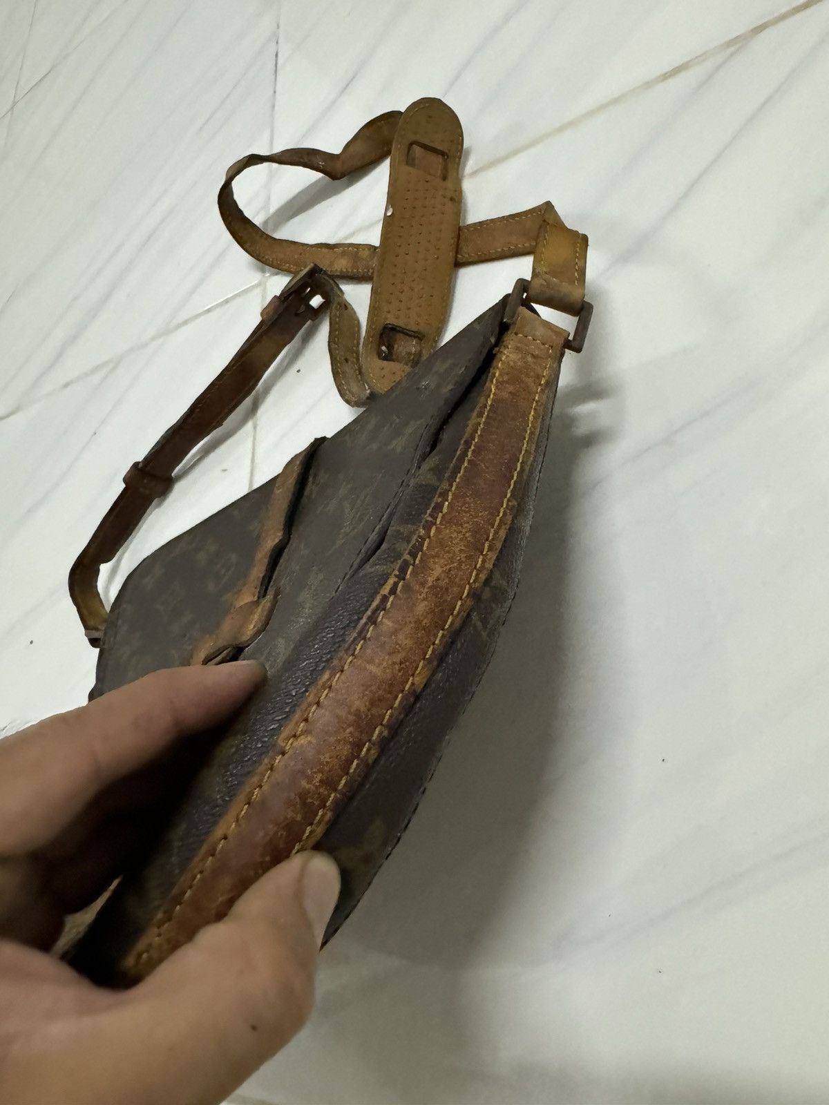 Louis Vuitton × Vintage Vintage Louis Vuitton Chantilly Swiss made shoulder bag Size ONE SIZE - 5 Thumbnail