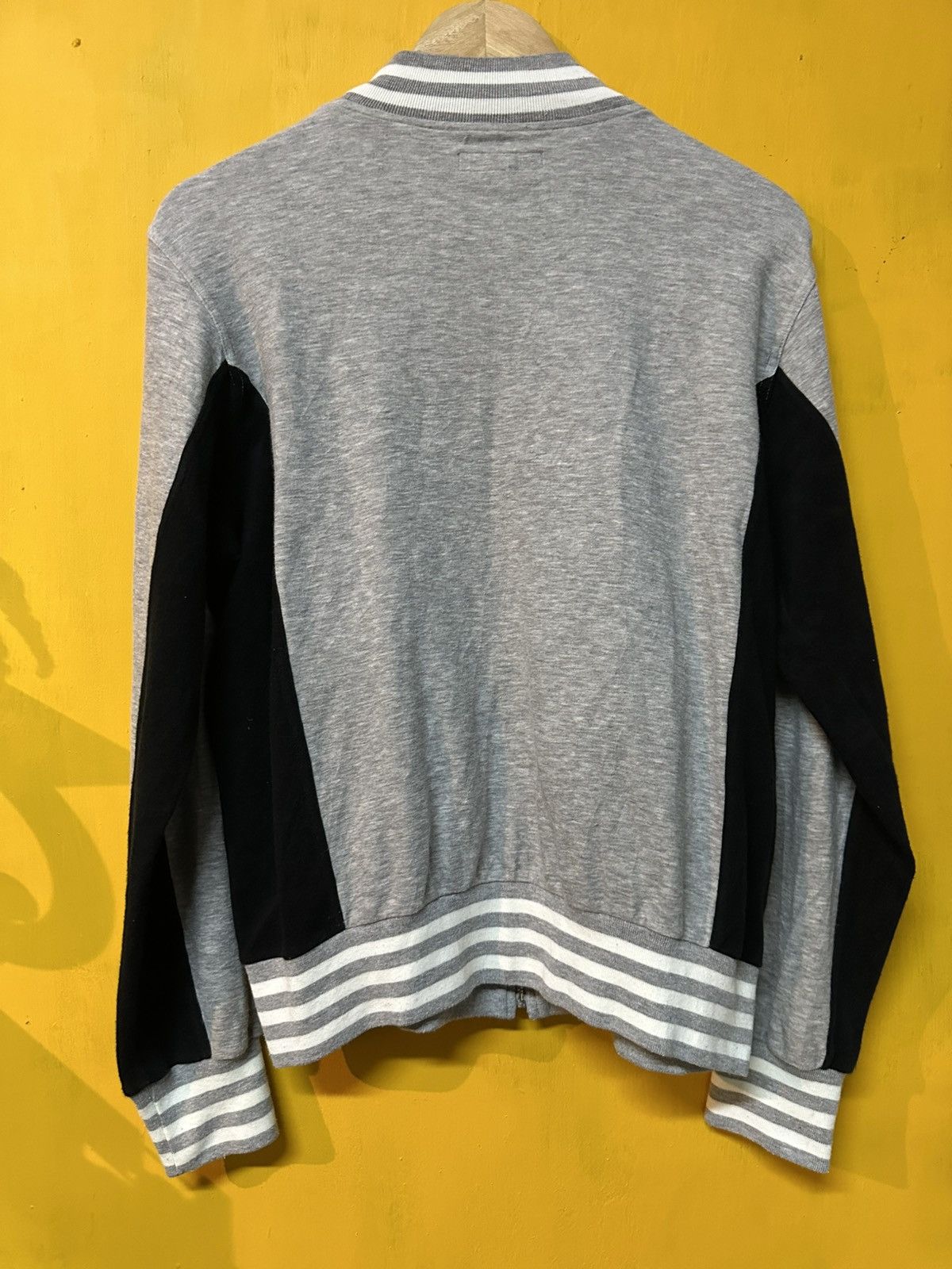 Katharine Hamnett London Authentic Katharine Hamnett Classic Athletic Sweater Size US M / EU 48-50 / 2 - 4 Thumbnail