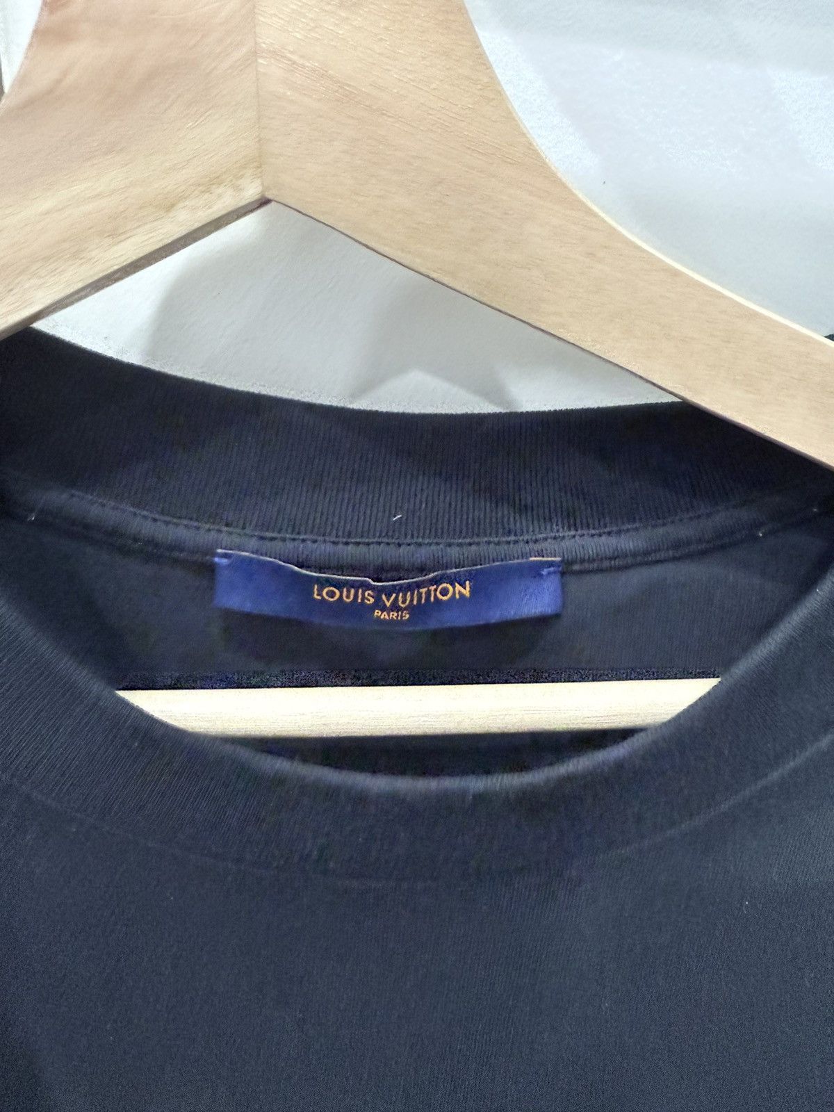Louis Vuitton Louis Vuitton Craftsmanship T shirt Size US M / EU 48-50 / 2 - 5 Thumbnail