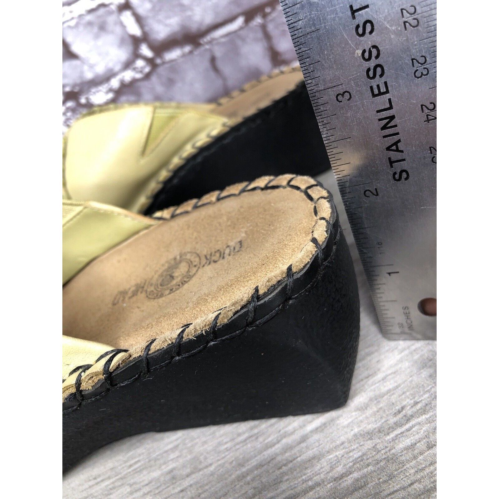Duck Head Duckhead Yellow Leather Slip On Comfort Wedge Clogs Shoes Wo Size US 7 / IT 37 - 14 Thumbnail