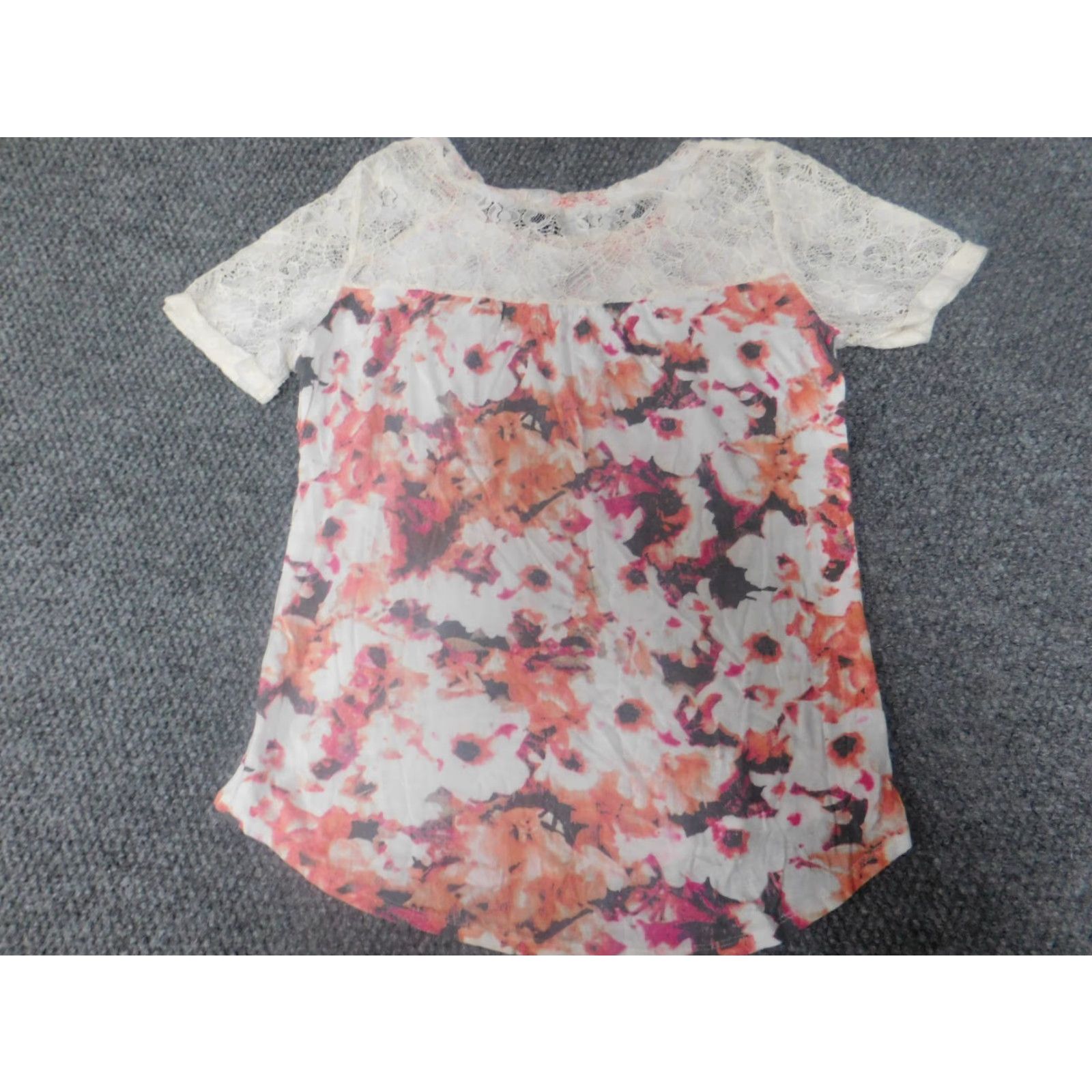 Apt. 9 Apt. 9 Blouse Womens XS Red Floral Short Sleeve Round Neck Pullover Dolman Sleeve Button Casual Regular Size XS / US 0-2 / IT 36-38 - 5 Thumbnail