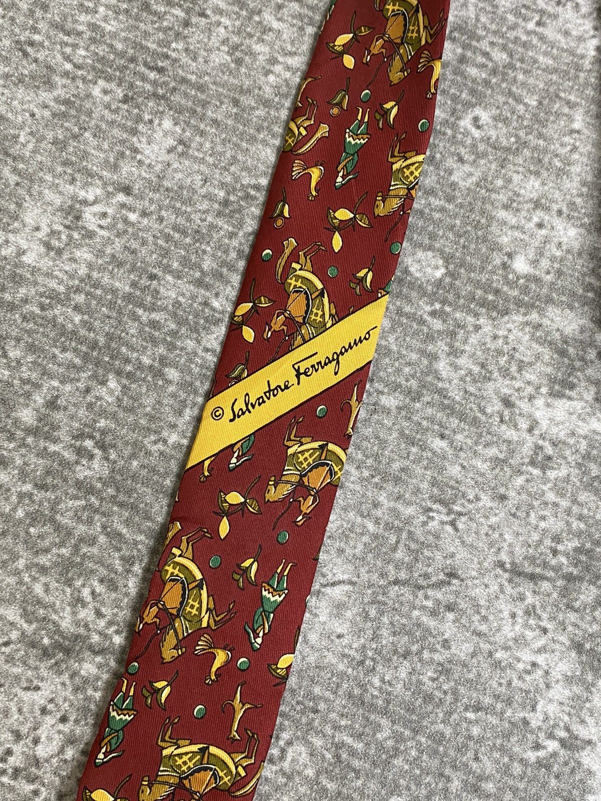 Salvatore Ferragamo Salvatore Ferragamo Burgundy Silk Horse Print Tie Size ONE SIZE - 4 Thumbnail