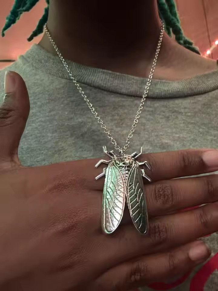 Japanese Brand Retro Metal Insect Cicada Pendant Necklace Size ONE SIZE - 6 Thumbnail