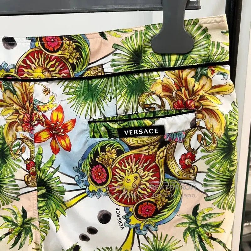 Versace Versace Colorful Men's Polyester Shorts . Size US 30 / EU 46 - 6 Thumbnail