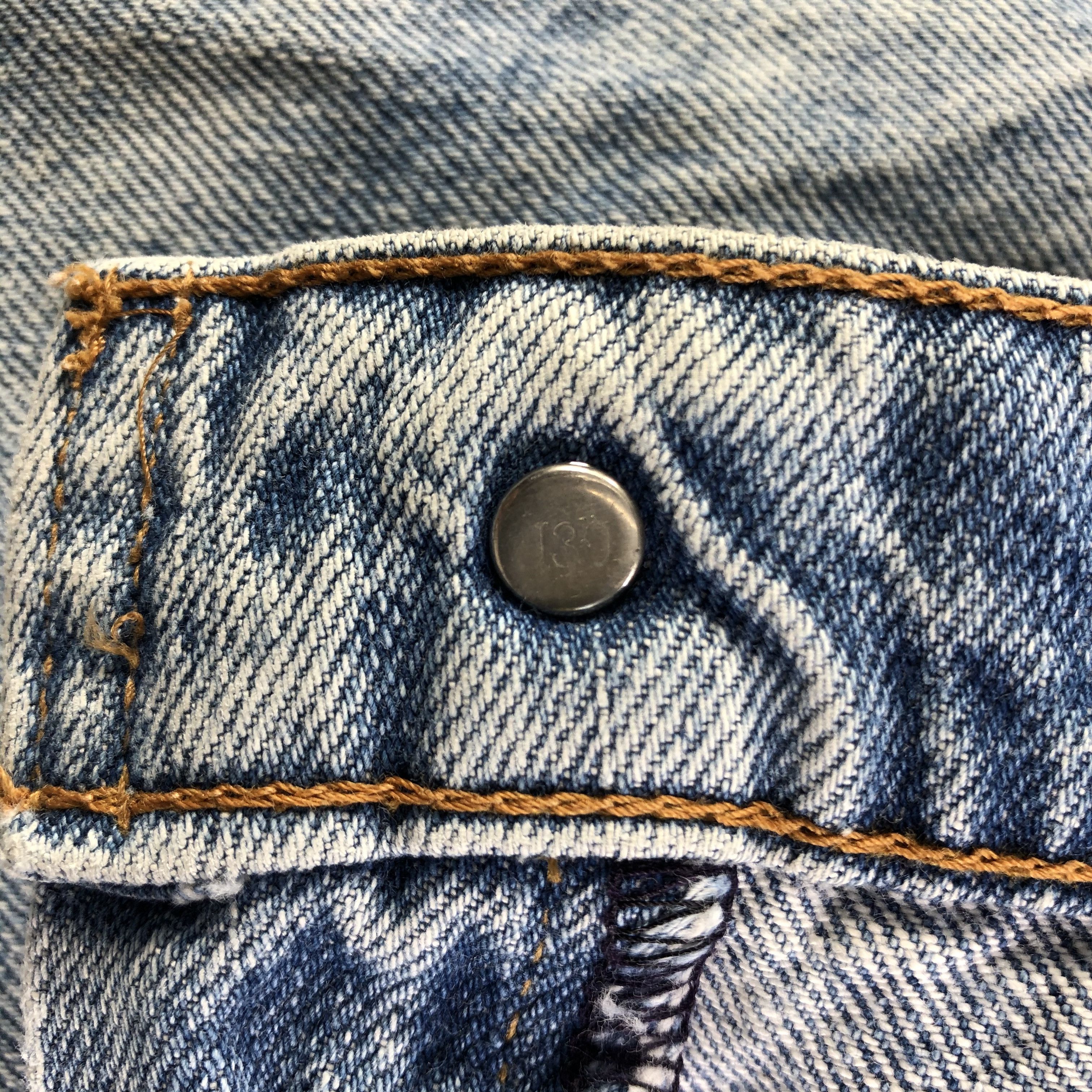 Levi's 90s Vintage Levis 635 Jeans Medium Wash Denim KJ2347 Size US 29 - 8 Thumbnail