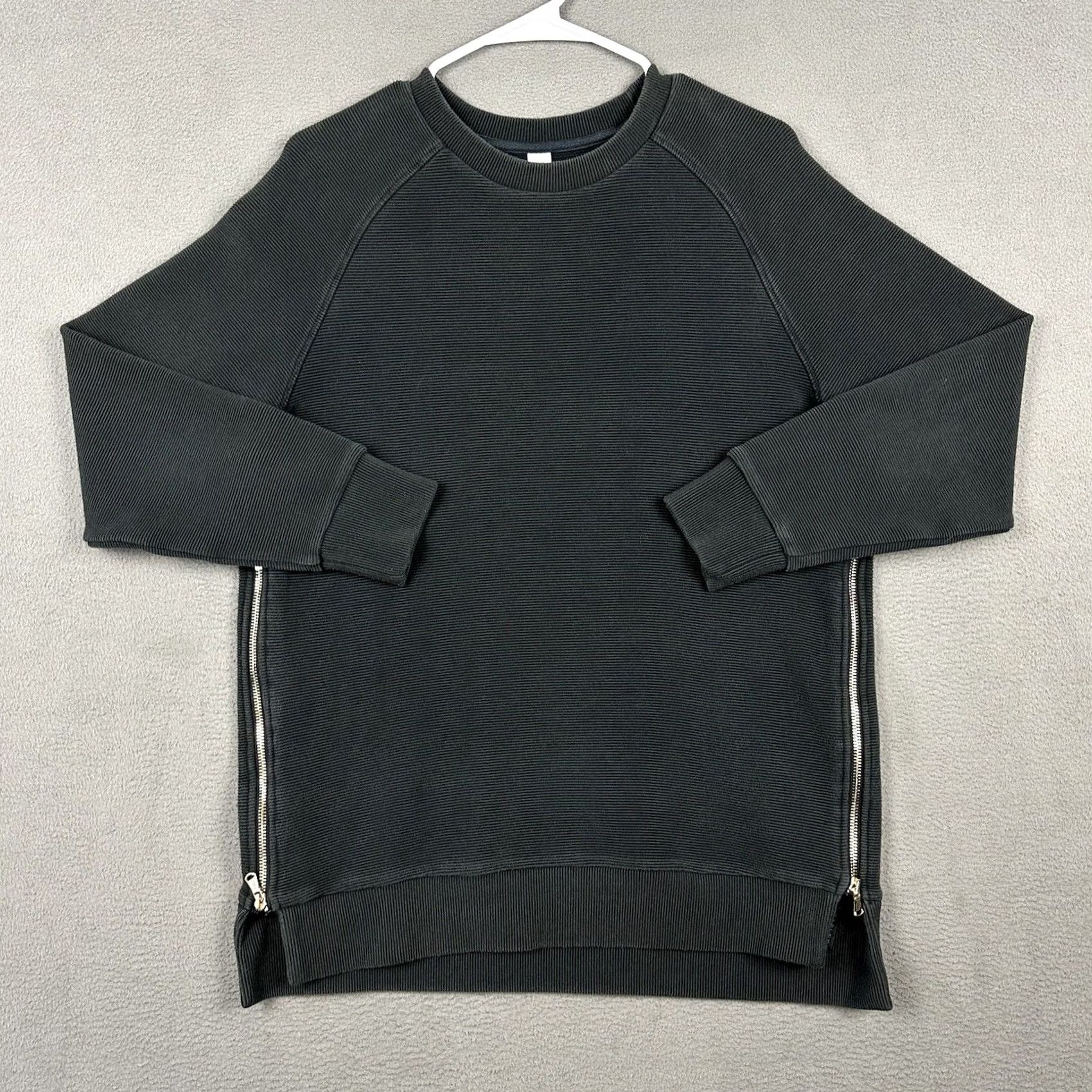 Varley Varley Manning Sweatshirt Womens M Black Ribbed Side Zip Crew Neck Pullover EUC Size M / US 6-8 / IT 42-44 - 2 Thumbnail