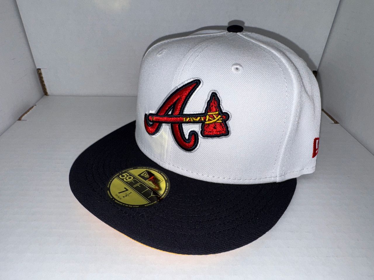 New Era ATL Braves Fitted, White (Size 7 1/2) Size ONE SIZE - 2 Thumbnail