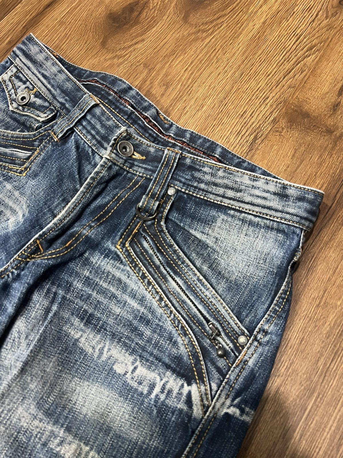 Tornado Mart Nicole Club For Men Fade Out Whiskered Flared Jeans Size US 32 / EU 48 - 6 Thumbnail