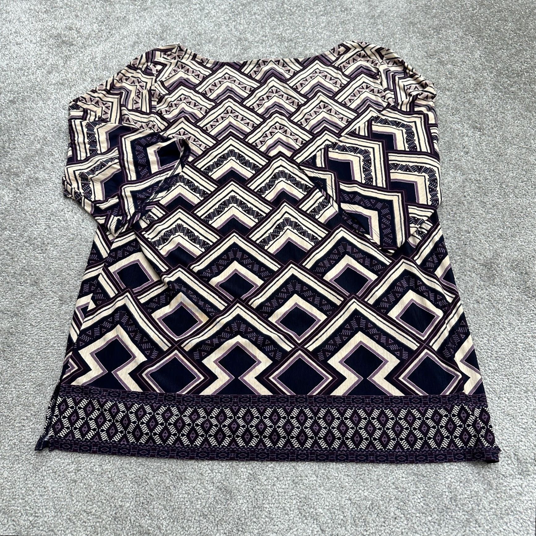 Bell Naif Blouse 2X Multicolor Geometric 3/4 Bell Sleeve Boat Neck Casual Tunic Women Size XXL / US 16-18 / IT 52-54 - 2 Thumbnail
