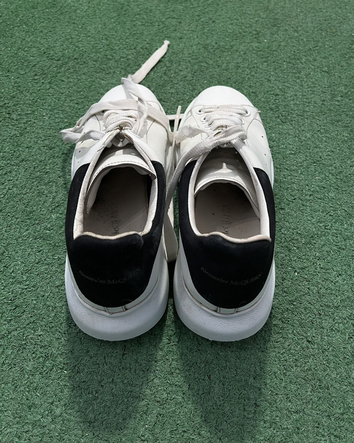 Alexander McQueen Alexander McQueen Sneakers White Leather Shoes Size US 10.5 / IT 40.5 - 3 Thumbnail