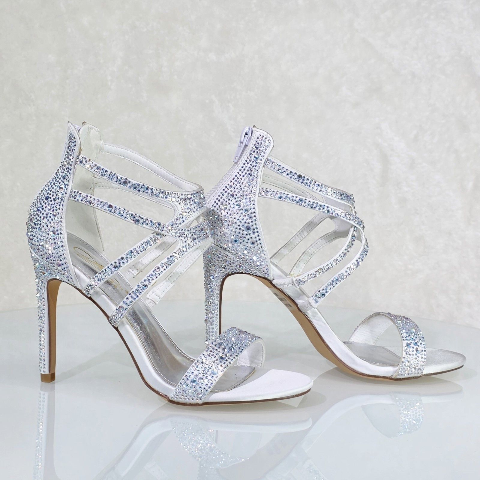 Other Nilla White Rhinestone Caged High Heel Closed Back Shoes Wed Size US 6 / IT 36 - 5 Thumbnail