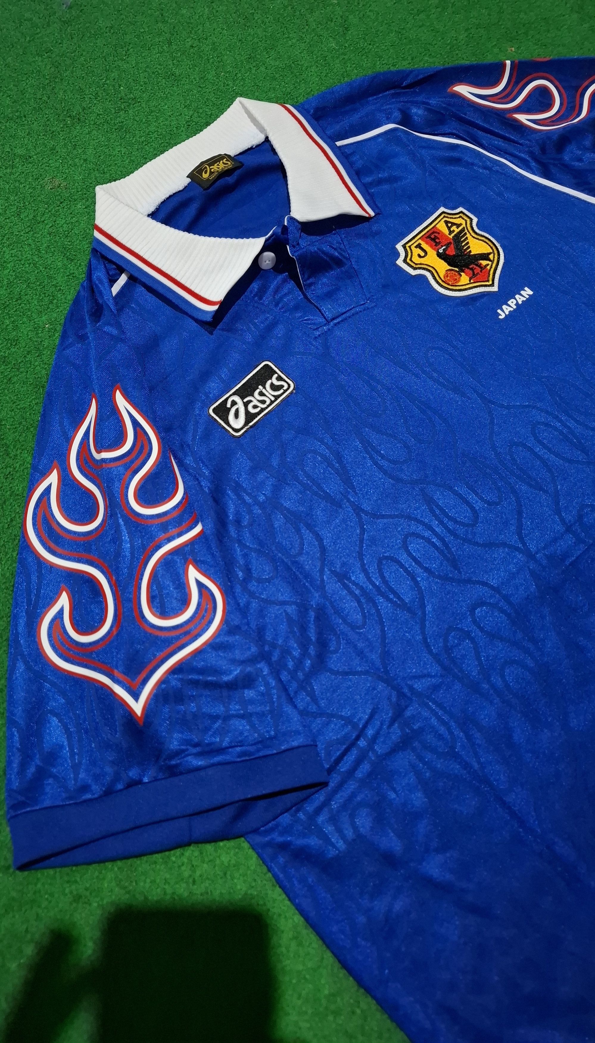 Vintage Vintage Jersey japan 1998 Home flames Blockcore Size US XL / EU 56 / 4 - 4 Thumbnail