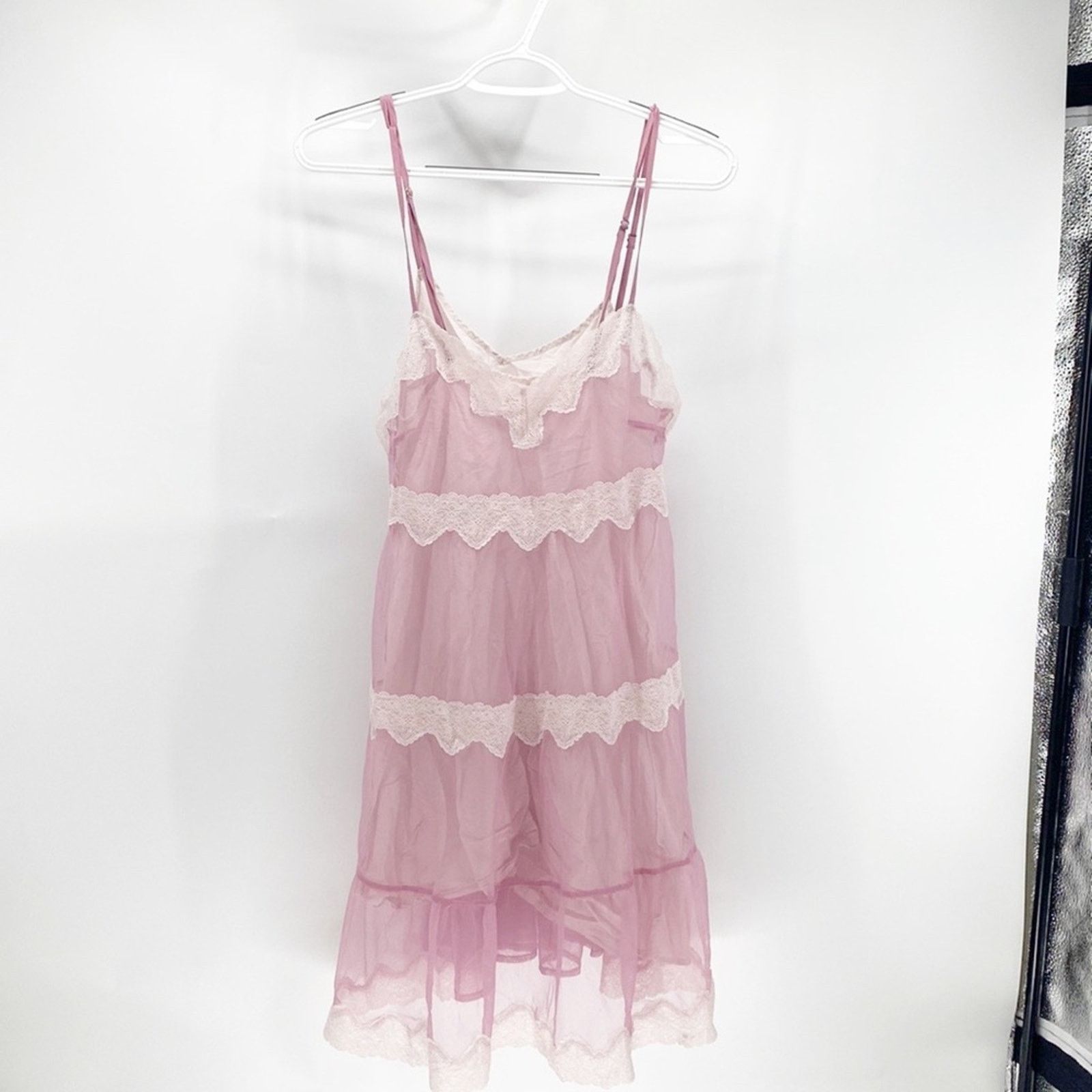 Victoria's Secret Victoria’s Secret laced pink adjustable straps lined nighty Size ONE SIZE - 1 Thumbnail