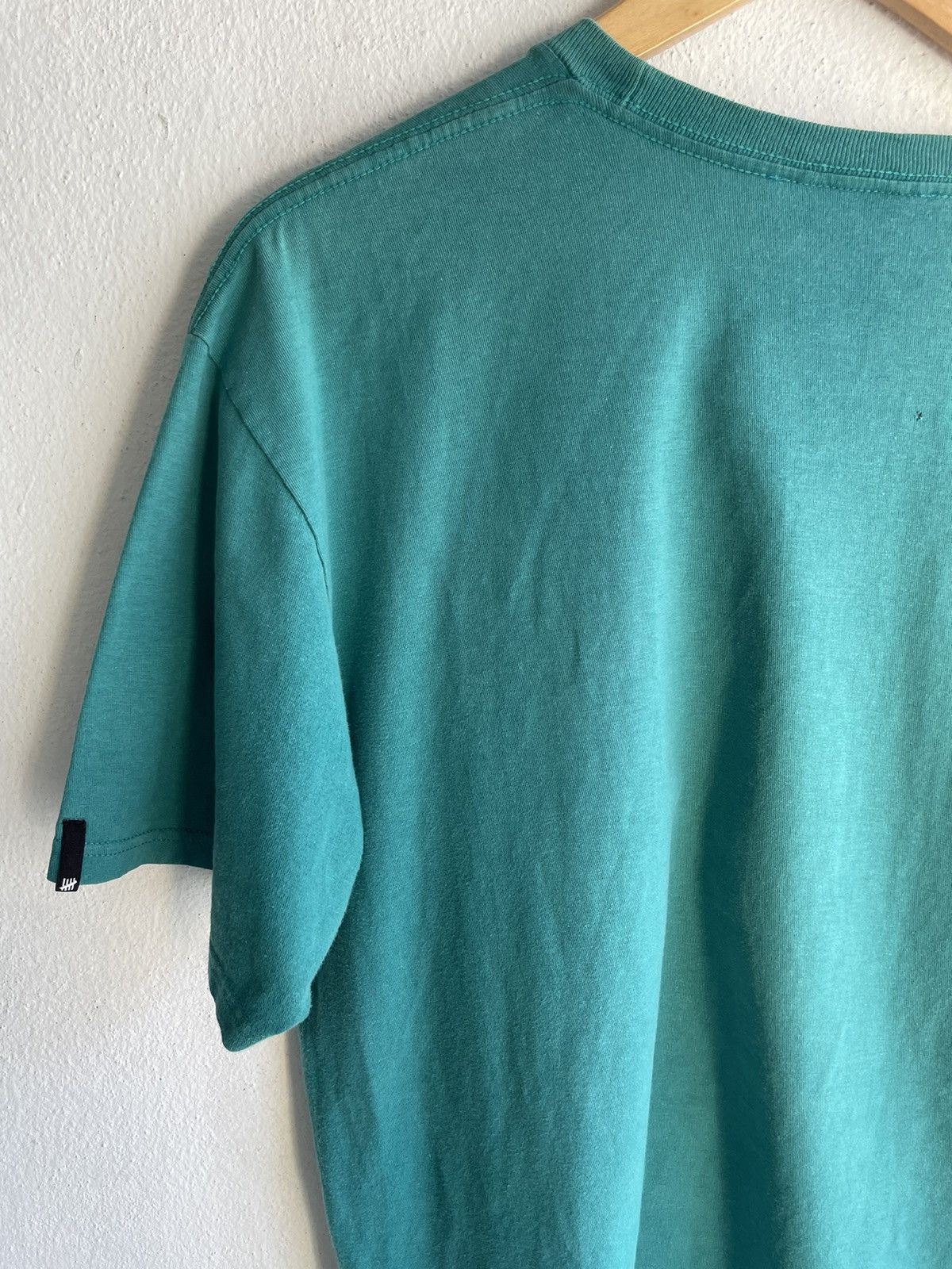 Japanese Brand × Undefeated Vintage Undefeated “broken face squad” tee shirt Size US L / EU 52-54 / 3 - 9 Thumbnail