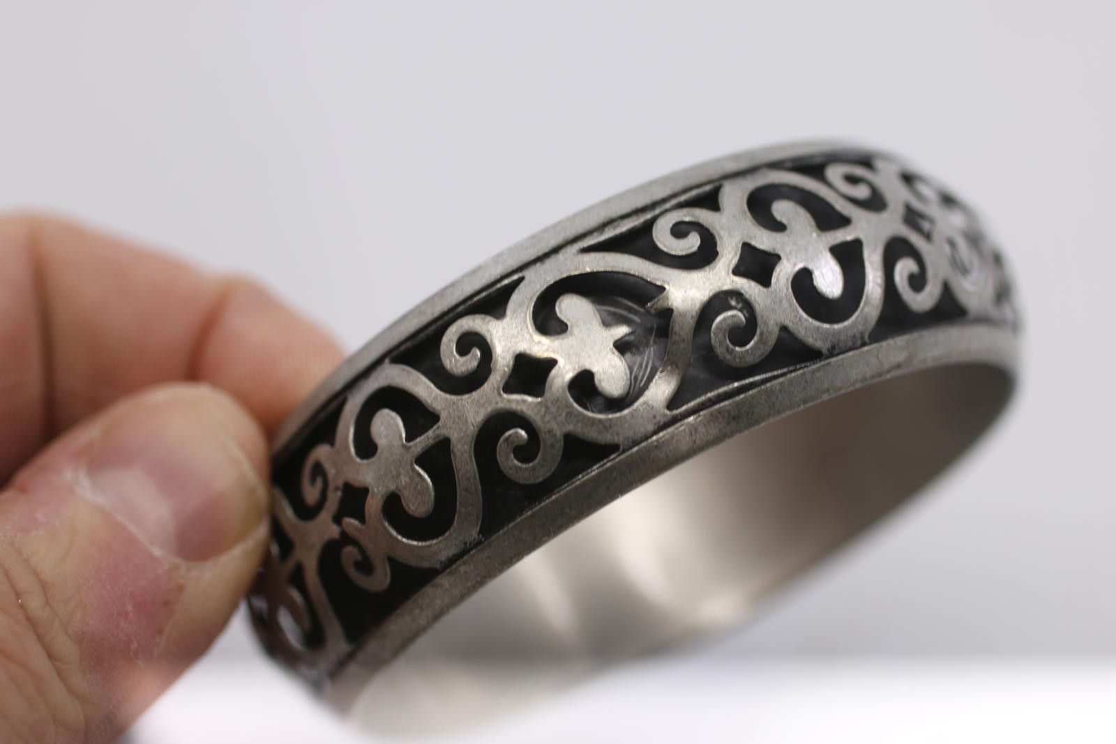 Unknown London Vintage Silver Tone Filigree Cuff Bracelet & Dangle Earrings Size ONE SIZE - 6 Thumbnail