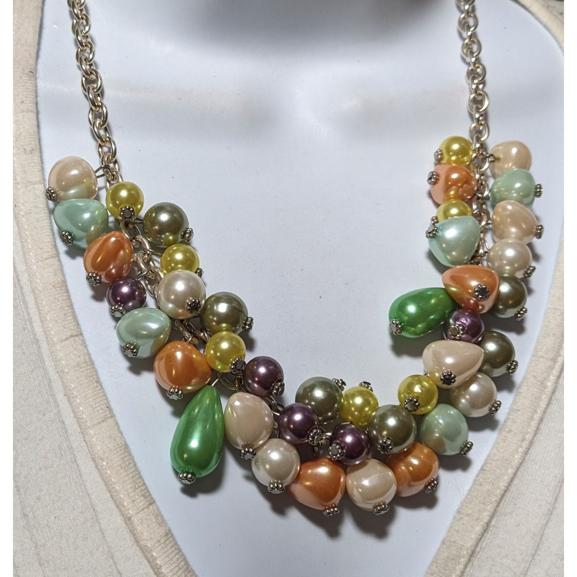 Other Pier 1 Imports Pastel Pearl Cluster Necklace Size ONE SIZE - 8 Thumbnail